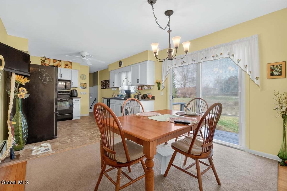 Schenectady, New York 12306, United States, 4 Bedrooms Bedrooms, ,2 BathroomsBathrooms,Residential,Active,241332