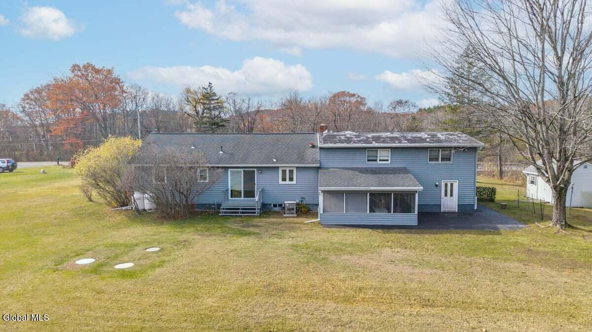 Schenectady, New York 12306, United States, 4 Bedrooms Bedrooms, ,2 BathroomsBathrooms,Residential,Active,241332