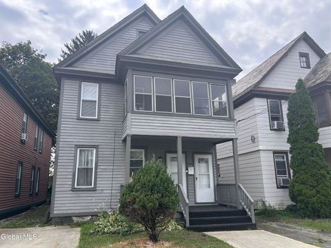 Photo of 2332 Turner Avenue, Schenectady, NY 12306 (MLS # 202613656)