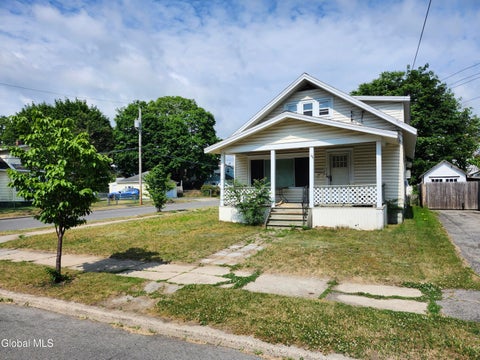 Photo of 875 Hazelwood Avenue, Schenectady, NY 12306 (MLS # 202619503)