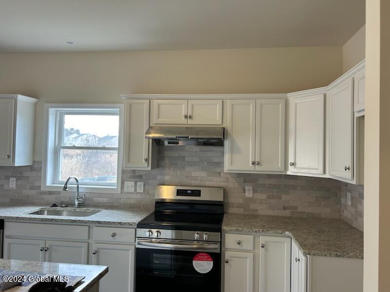 24 Harbor Lane, Cohoes, New York image 6