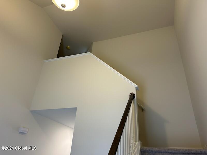 24 Harbor Lane, Cohoes, New York image 5