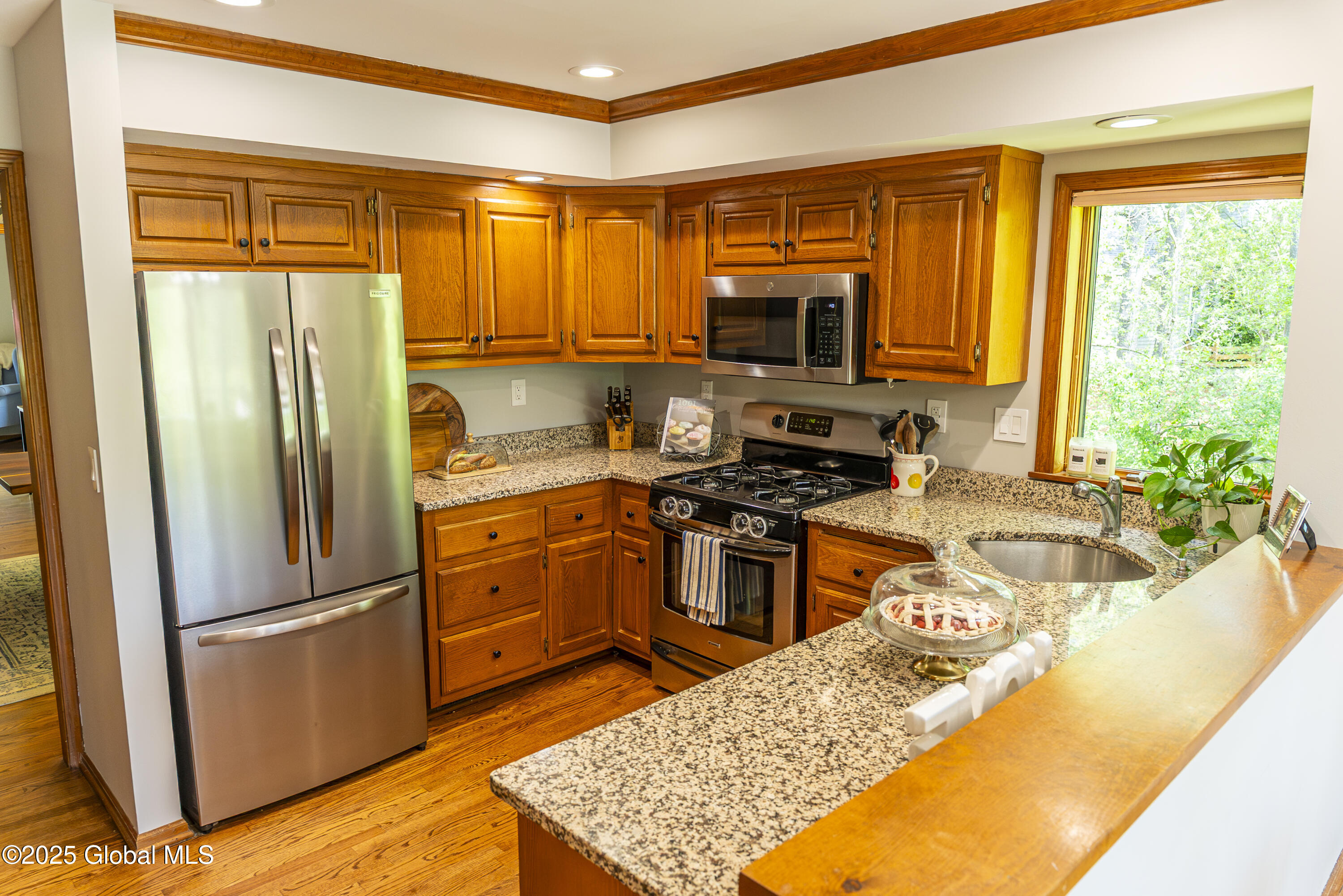 844 Red Oak Drive, Niskayuna, New York image 15