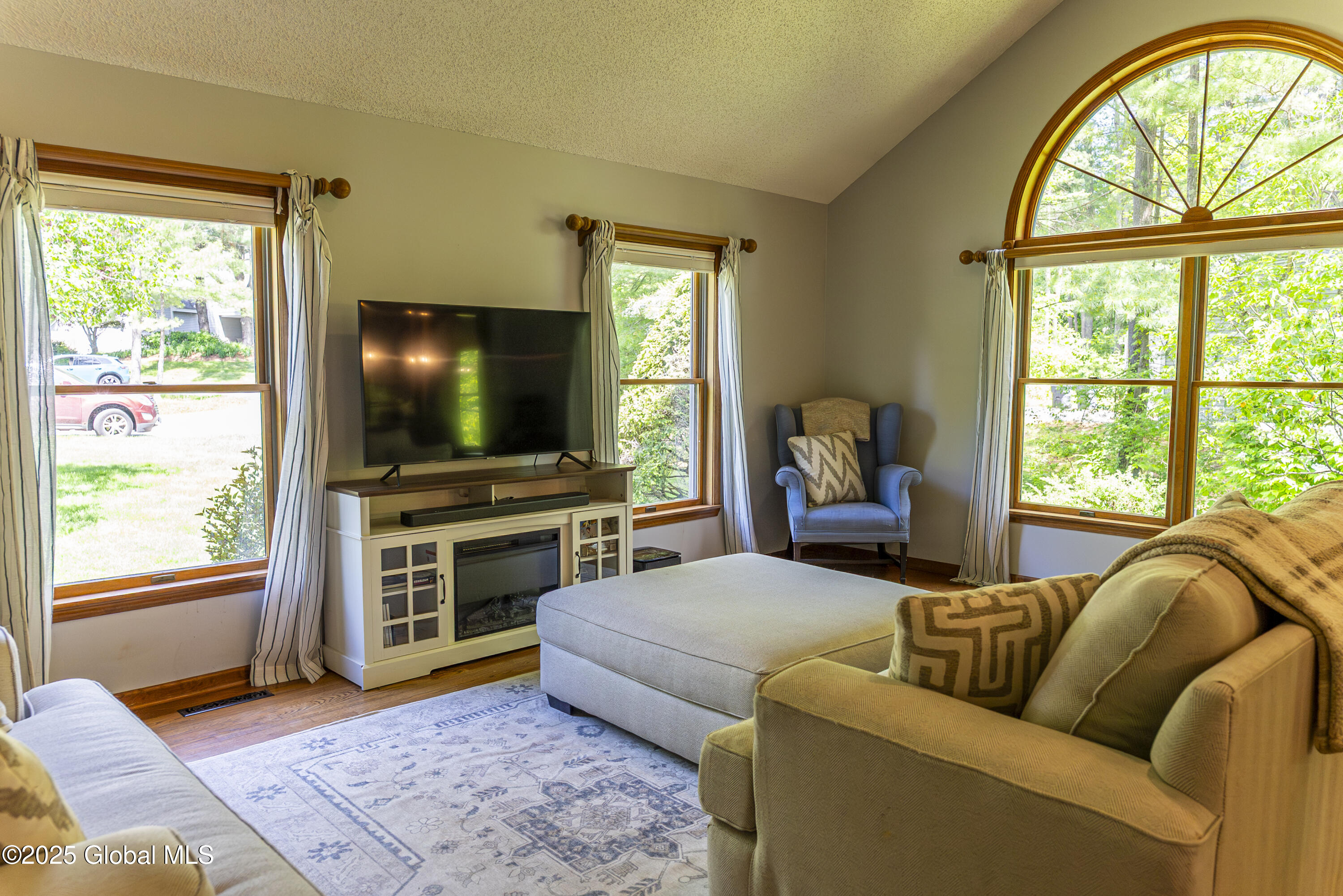 844 Red Oak Drive, Niskayuna, New York image 6