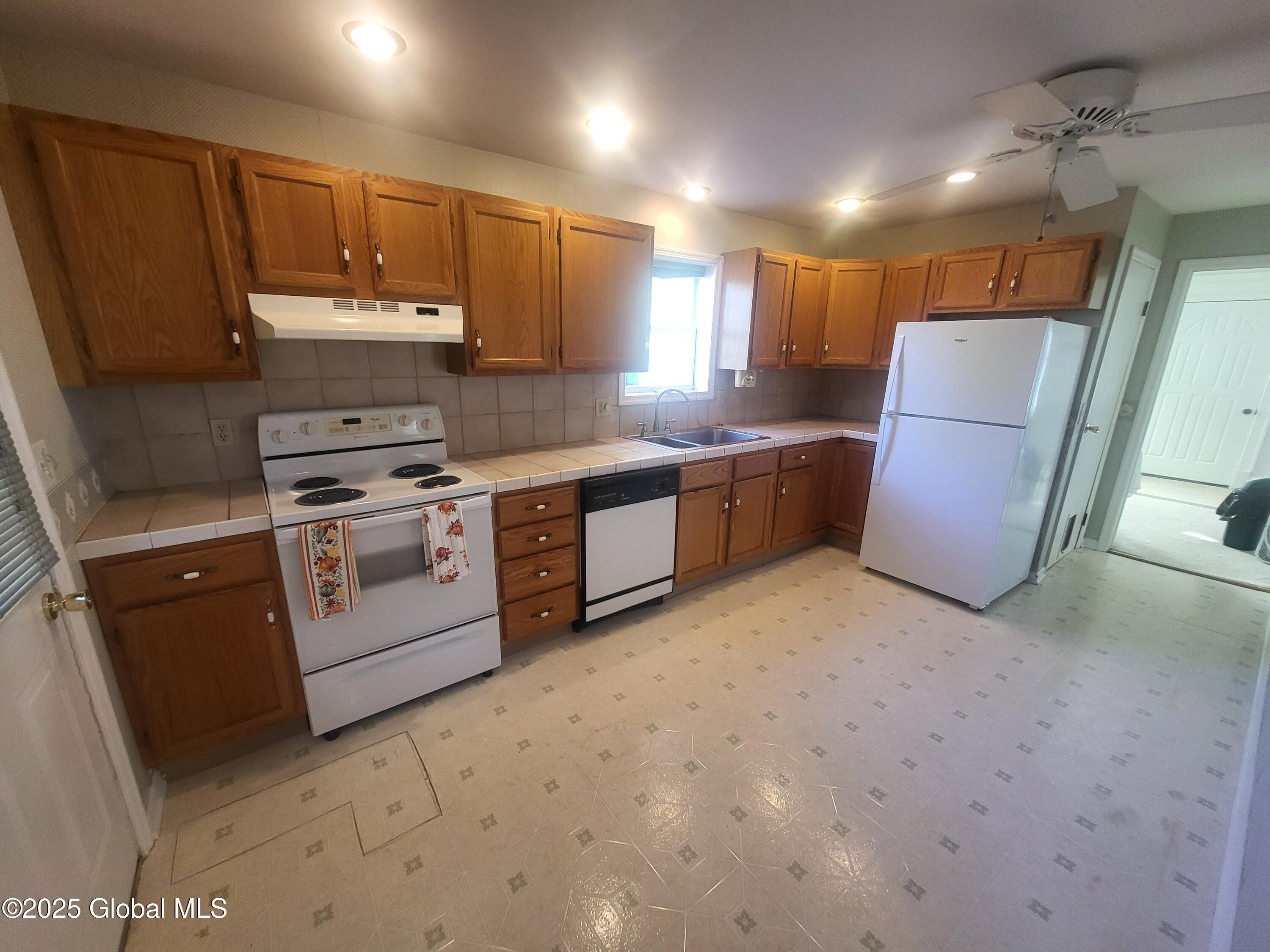 559 Delaware Avenue Ave, Albany, New York image 15