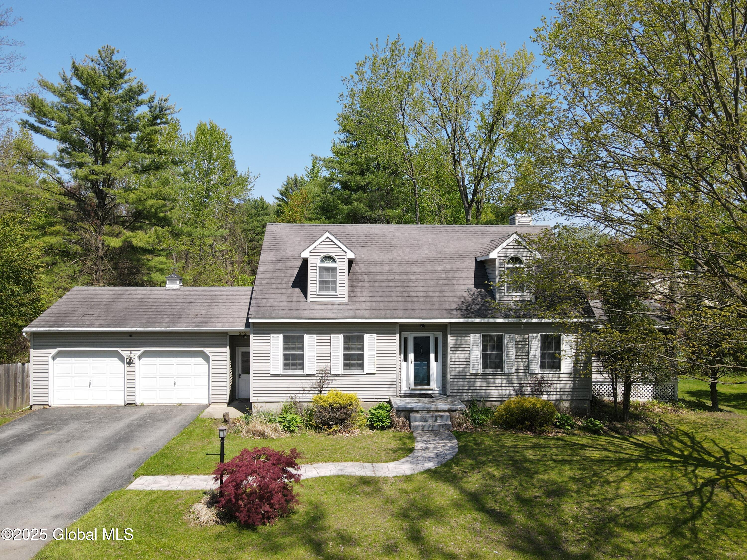 212 Sanford Street, Glens Falls, New York image 1