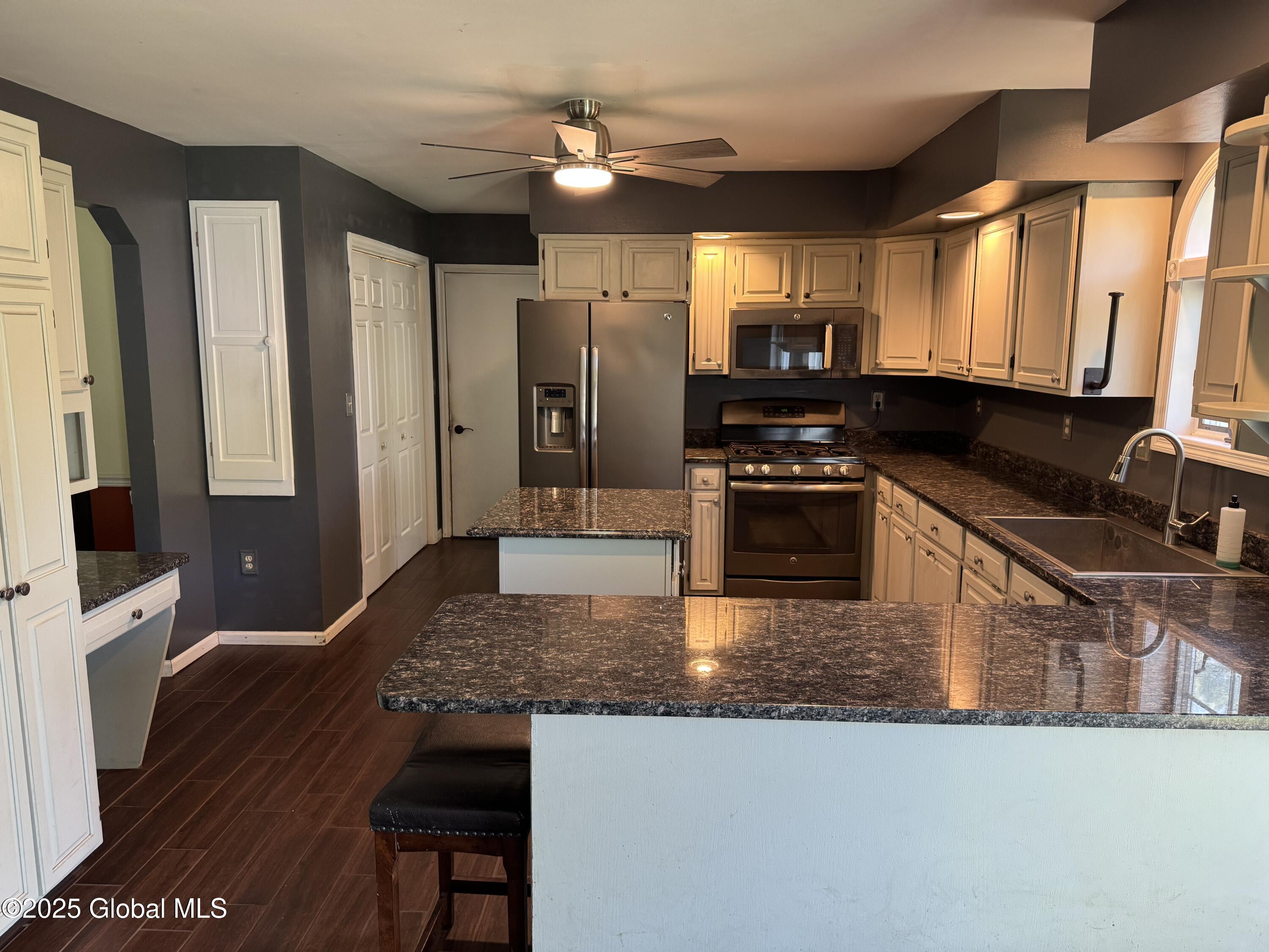 212 Sanford Street, Glens Falls, New York image 5