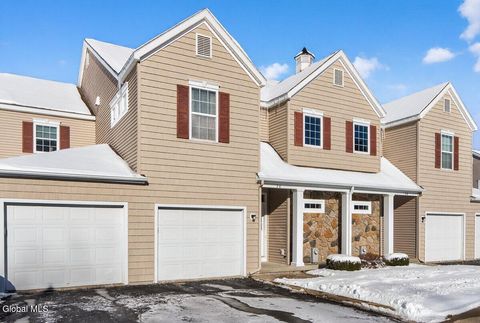Condo For Sale - 70 Knollwood Hollow<br/> Ballston Spa, NY 12020