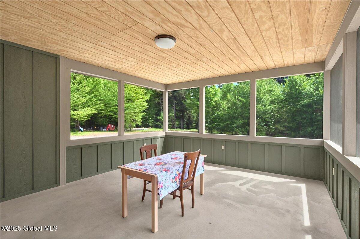 585 N Creek Road, Greenfield Center, New York image 31