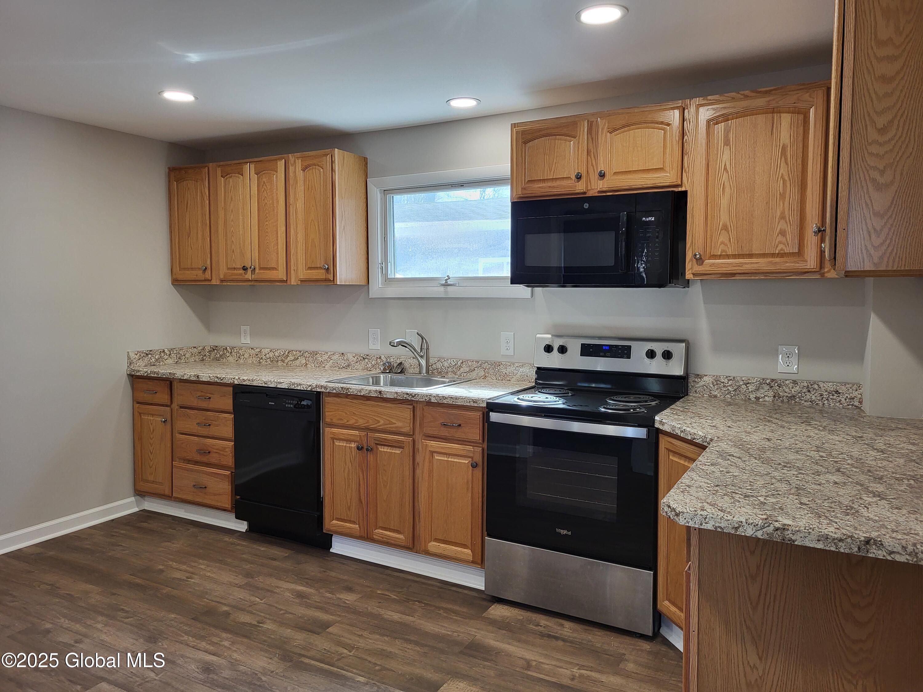 24 Otsego Avenue, Troy, New York image 6