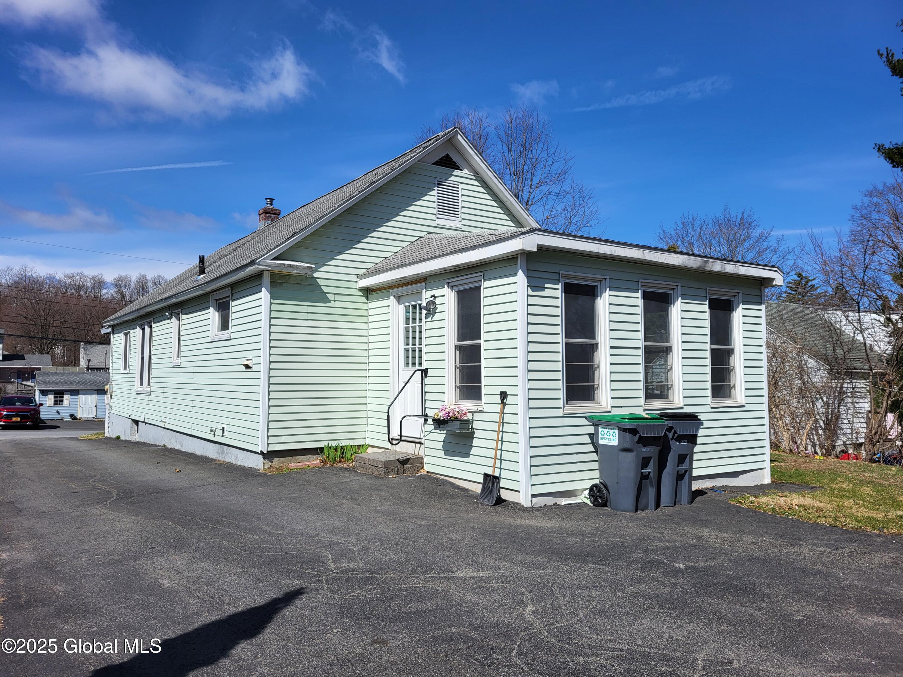 24 Otsego Avenue, Troy, New York image 4
