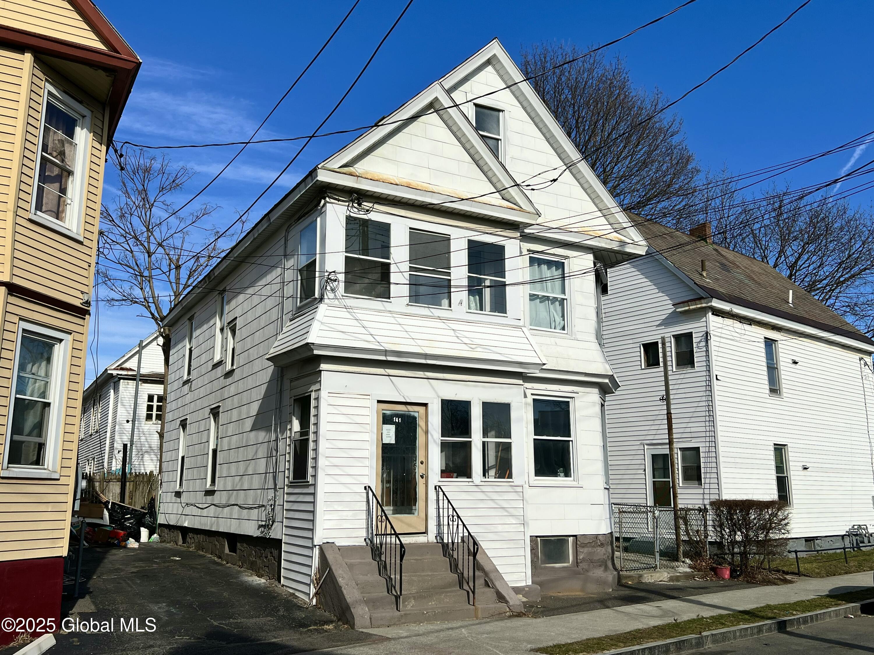 Schenectady, New York 12307, United States, 5 Bedrooms Bedrooms, ,2 BathroomsBathrooms,Residential,Active,100976