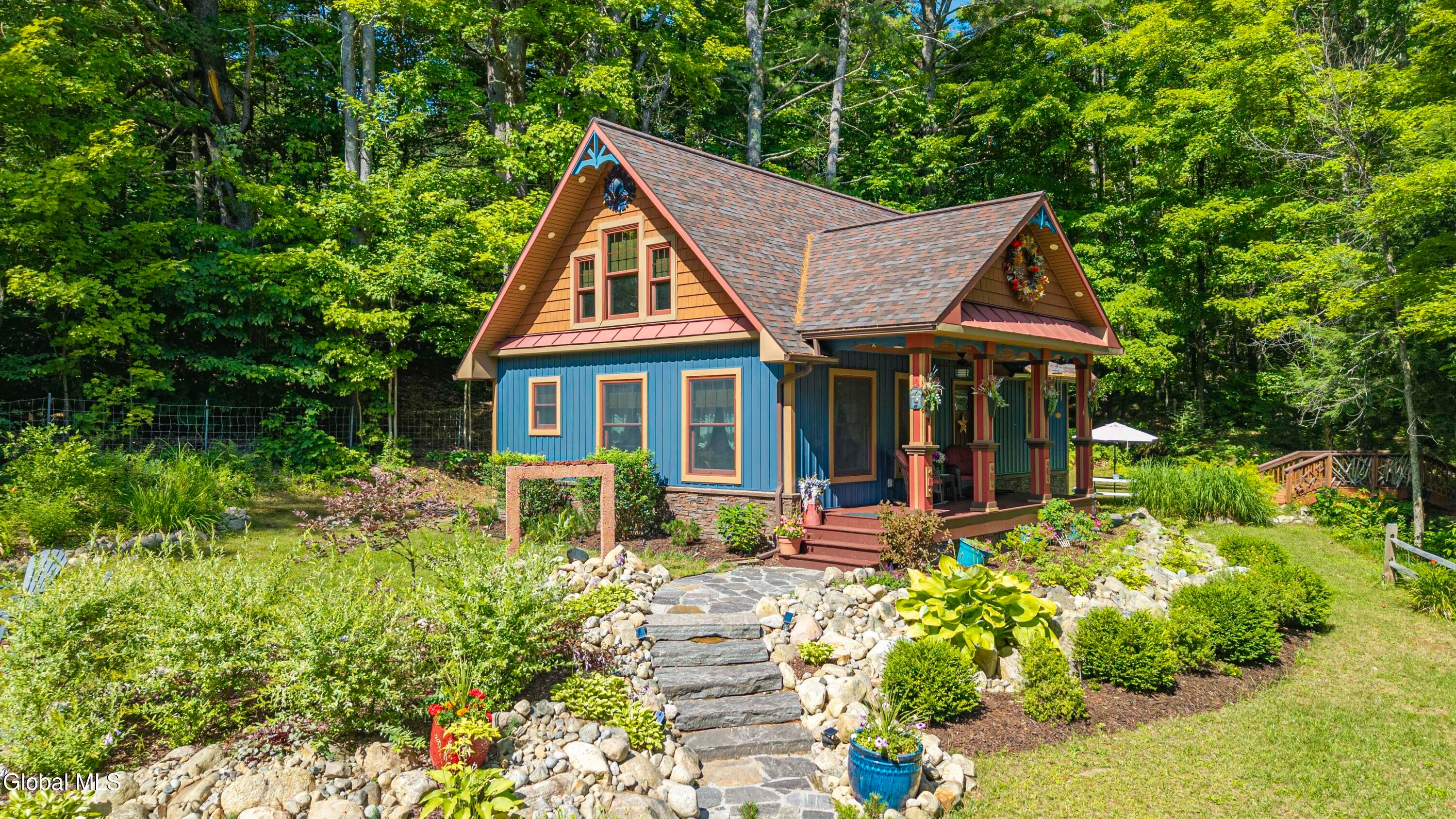 2039 Schroon River Road