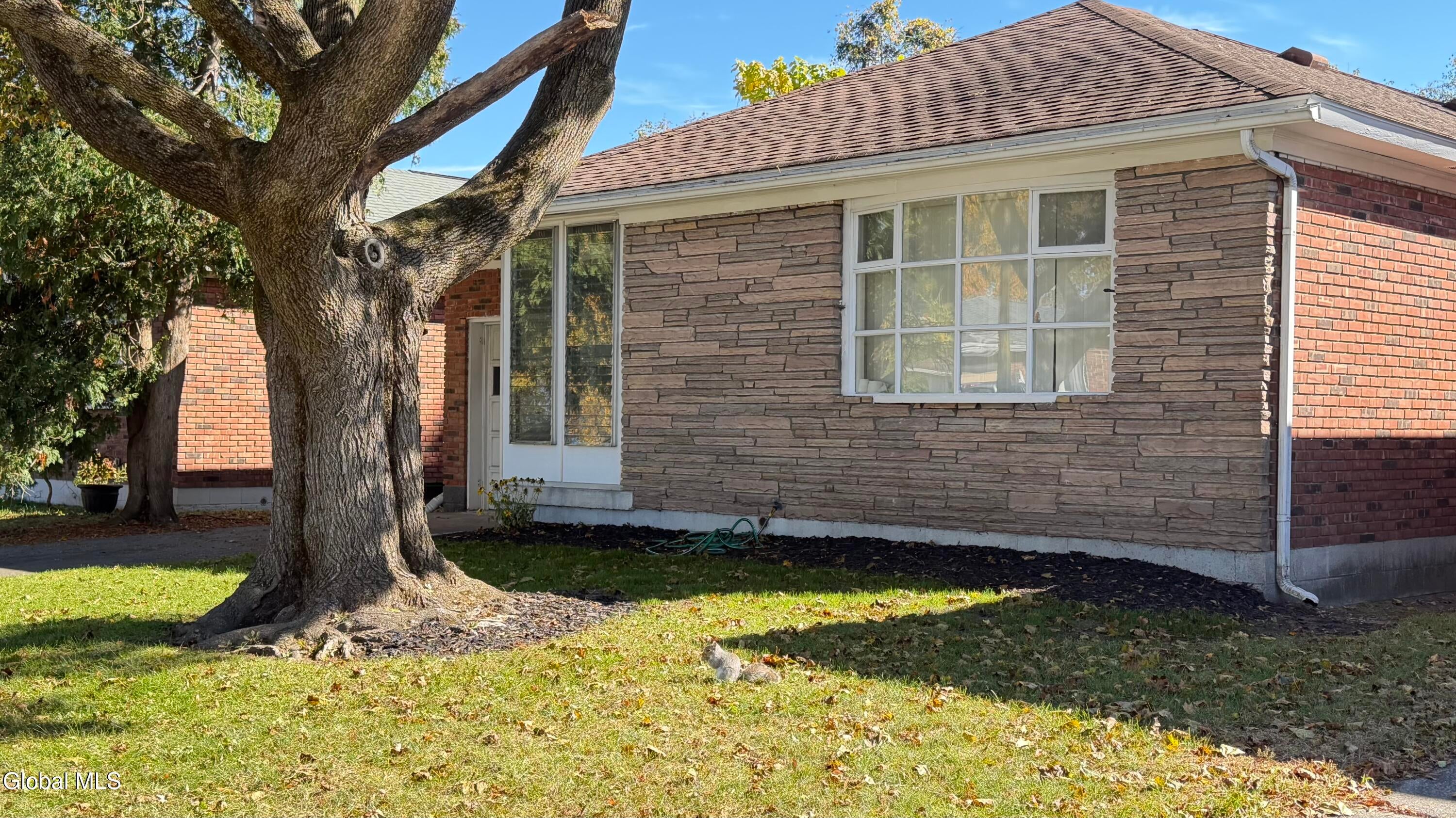 89 Edgewood Avenue