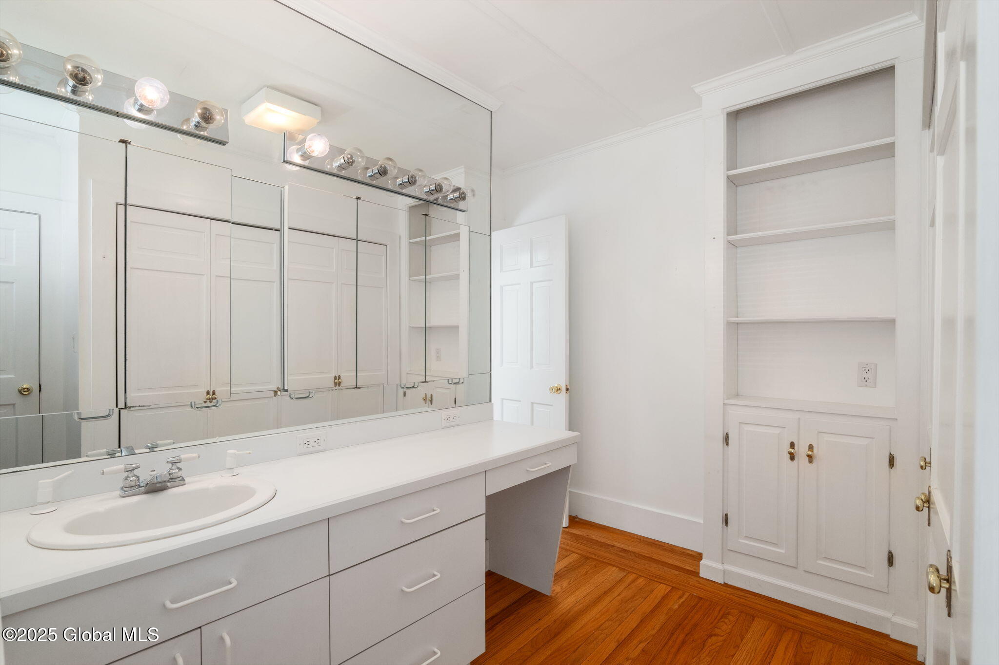 39 Pinewood Avenue, Saratoga Springs, New York image 30