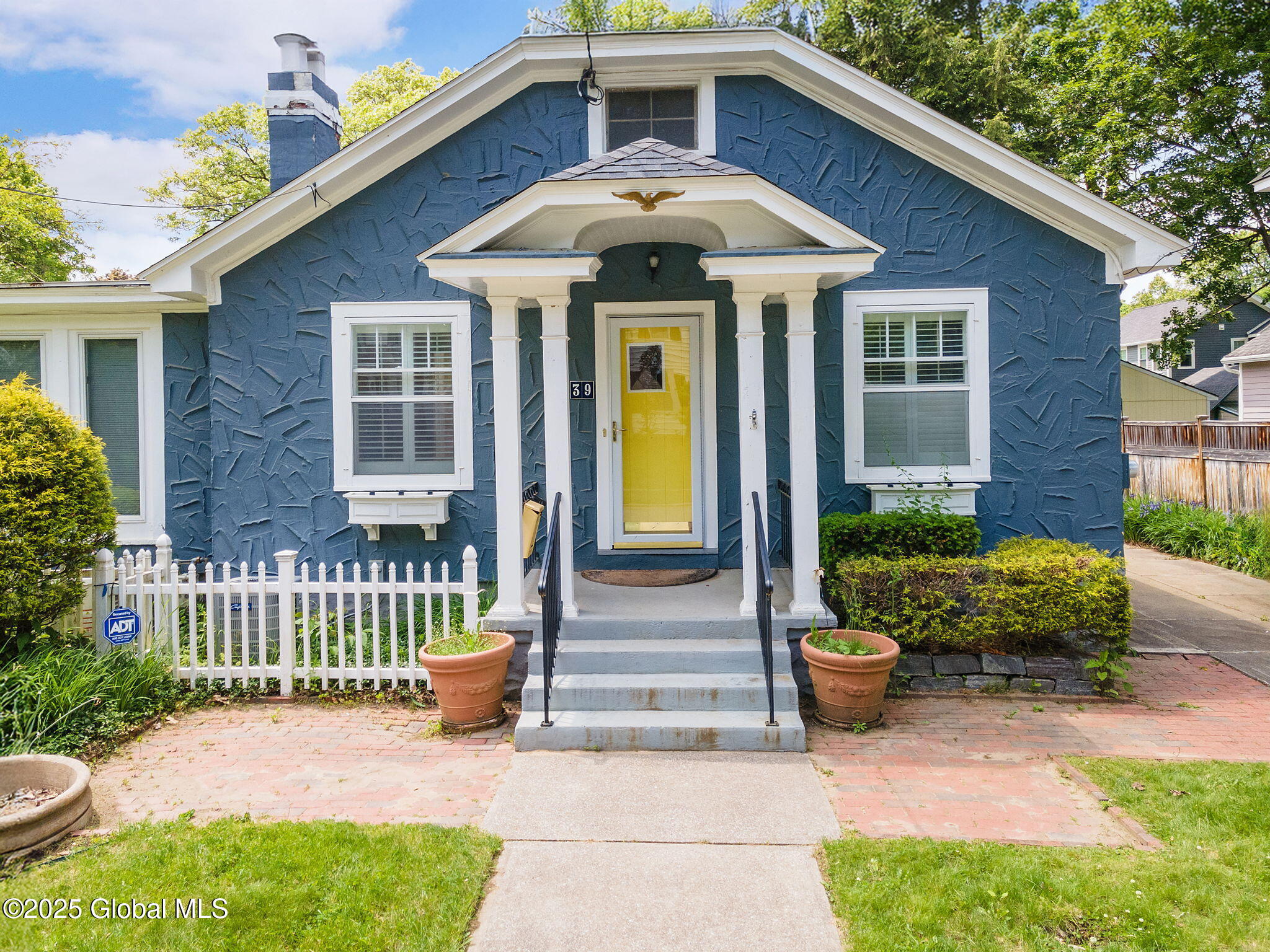 39 Pinewood Avenue, Saratoga Springs, New York image 4