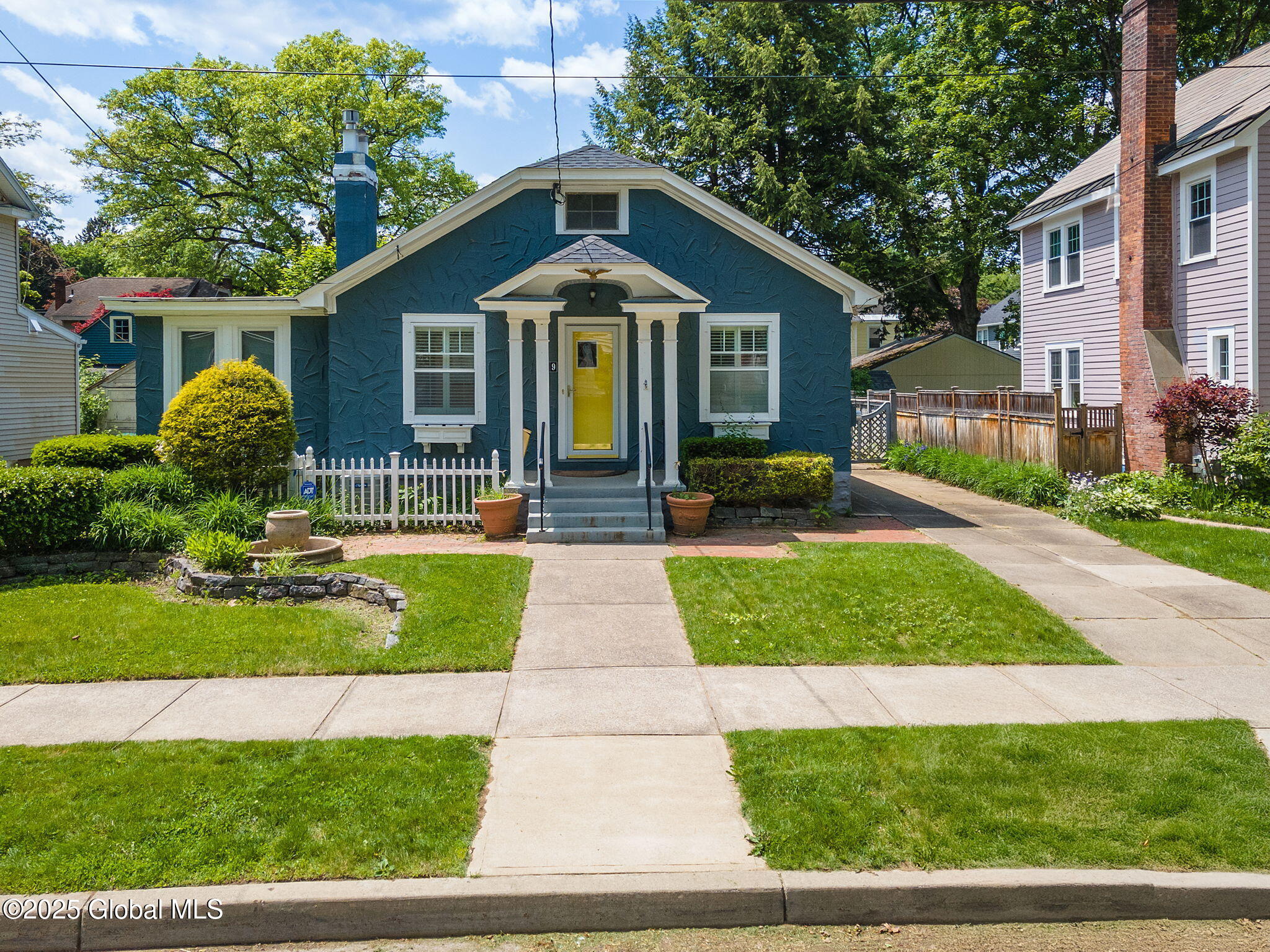 39 Pinewood Avenue, Saratoga Springs, New York image 2