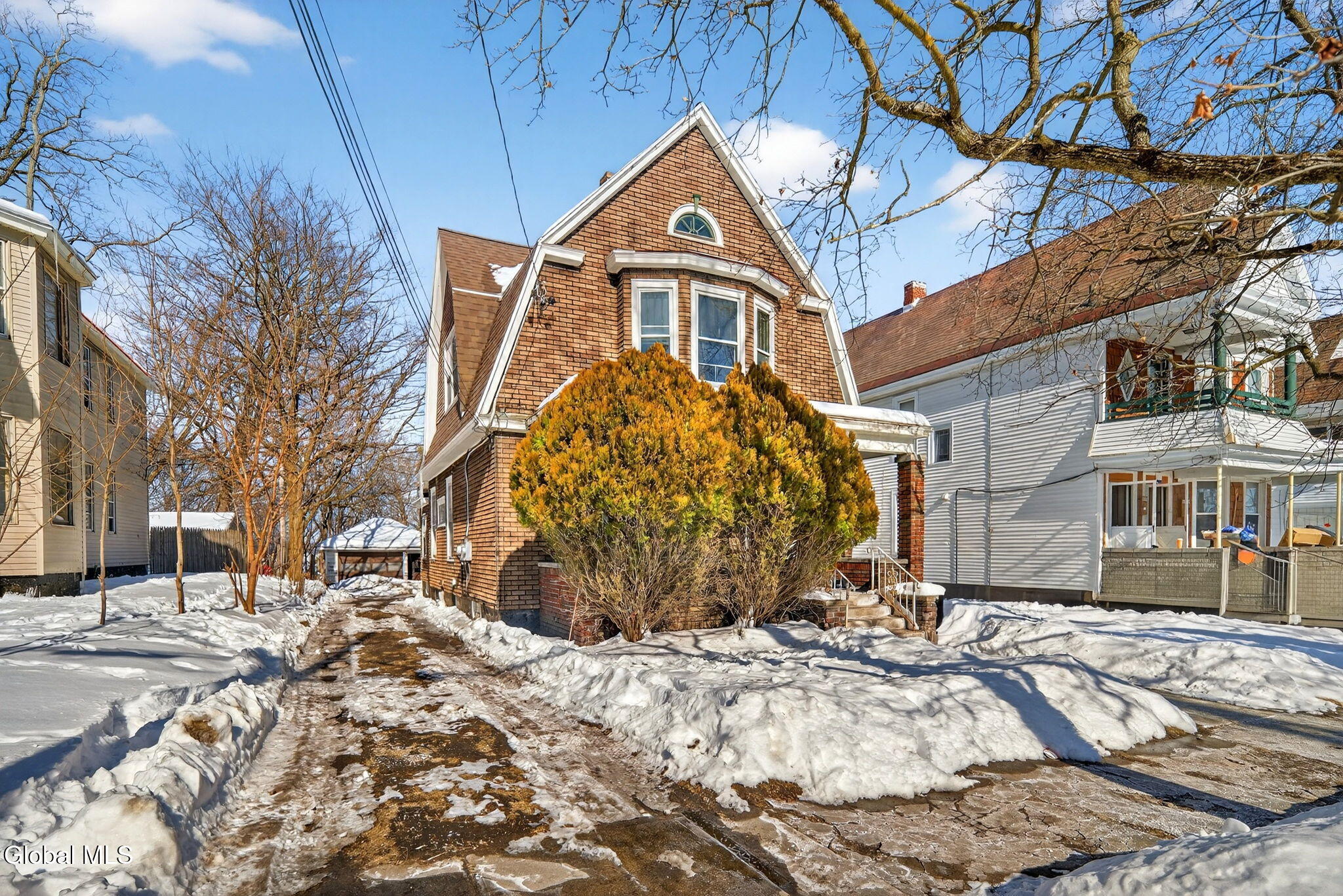 1617 Campbell Avenue