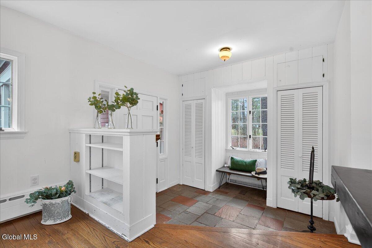 32 Slingerlands Street