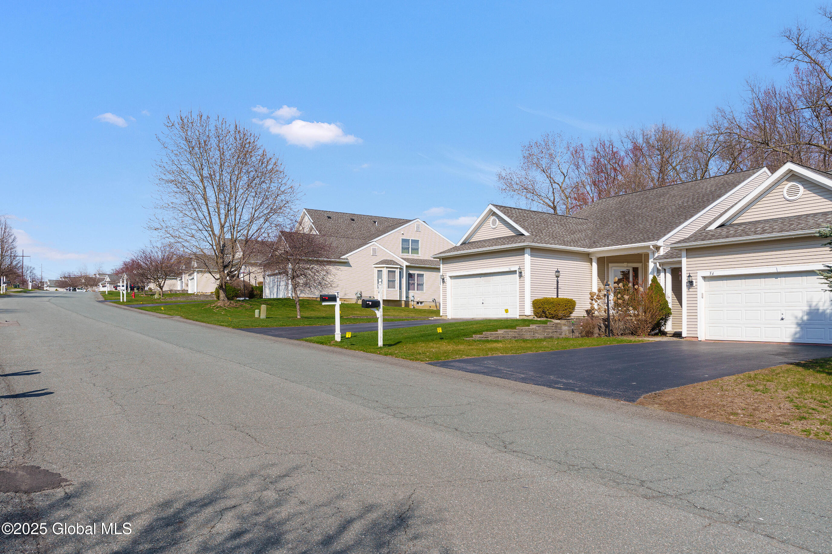 54 Rockrose Drive, East Greenbush, New York image 5