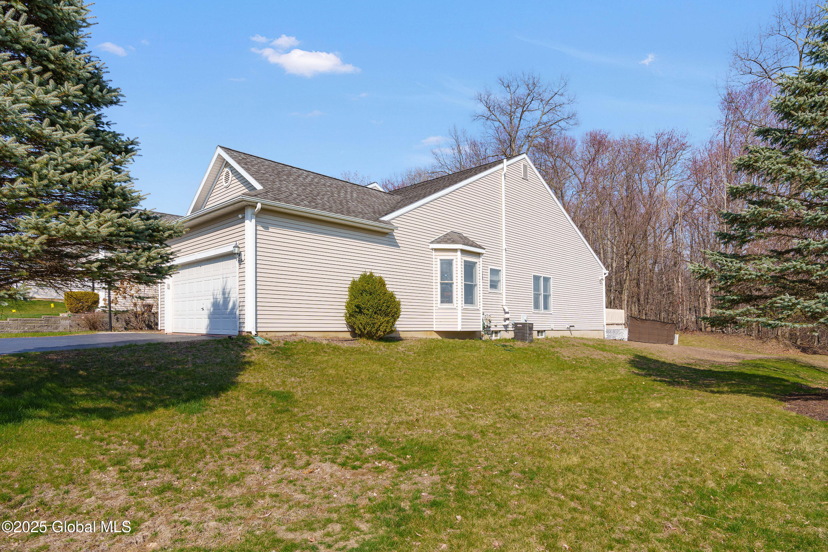 54 Rockrose Drive, East Greenbush, New York image 6