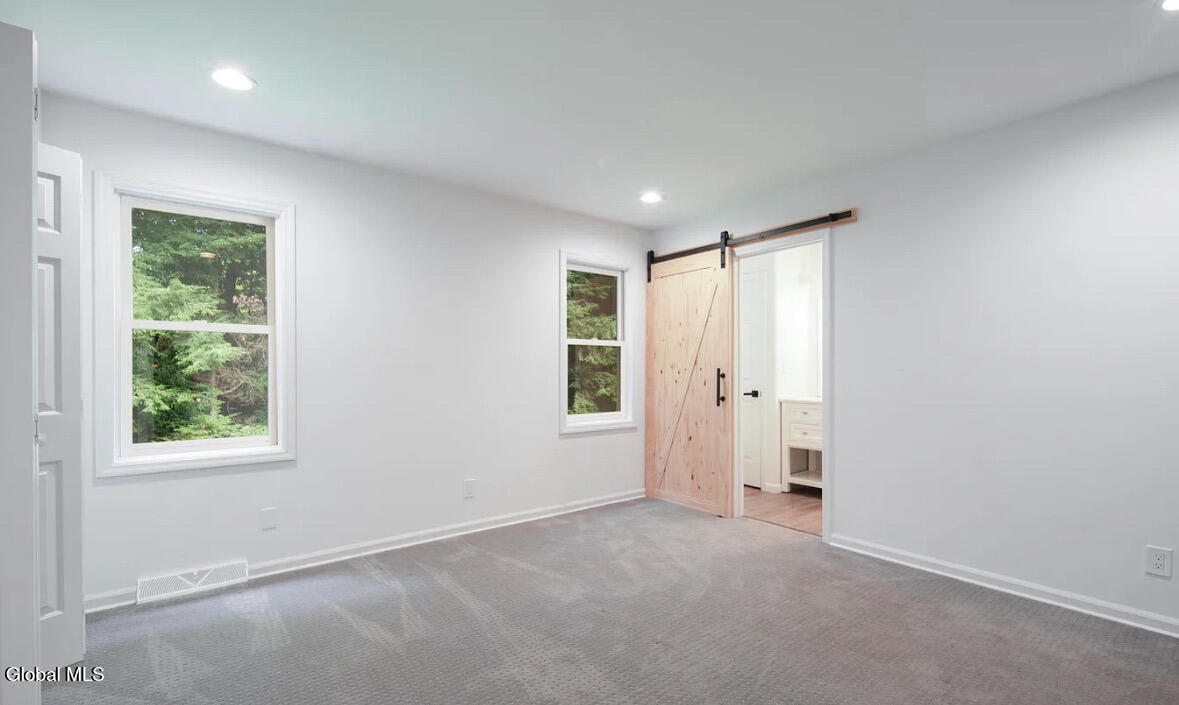 Greenfield Center, New York 12833, United States, 3 Bedrooms Bedrooms, ,2 BathroomsBathrooms,Residential,Pending,202886