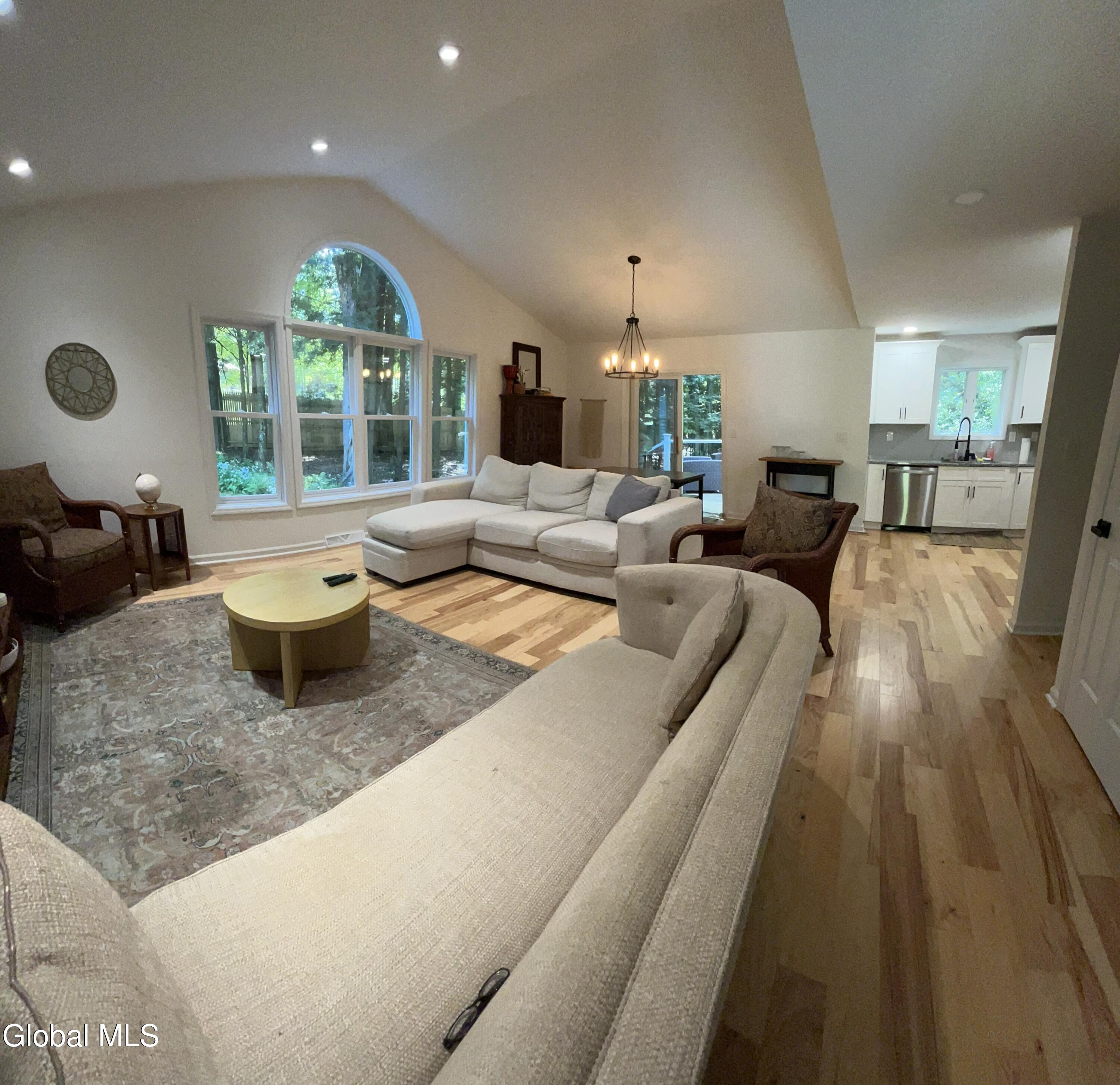 Greenfield Center, New York 12833, United States, 3 Bedrooms Bedrooms, ,2 BathroomsBathrooms,Residential,Pending,202886