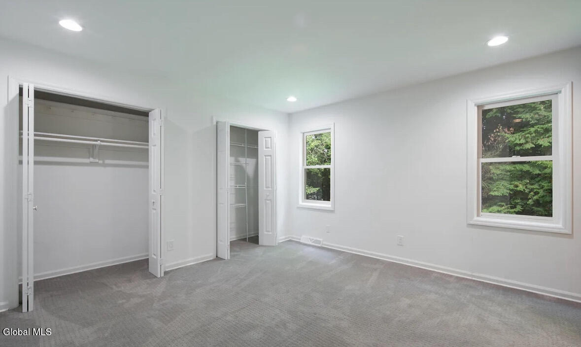 Greenfield Center, New York 12833, United States, 3 Bedrooms Bedrooms, ,2 BathroomsBathrooms,Residential,Pending,202886