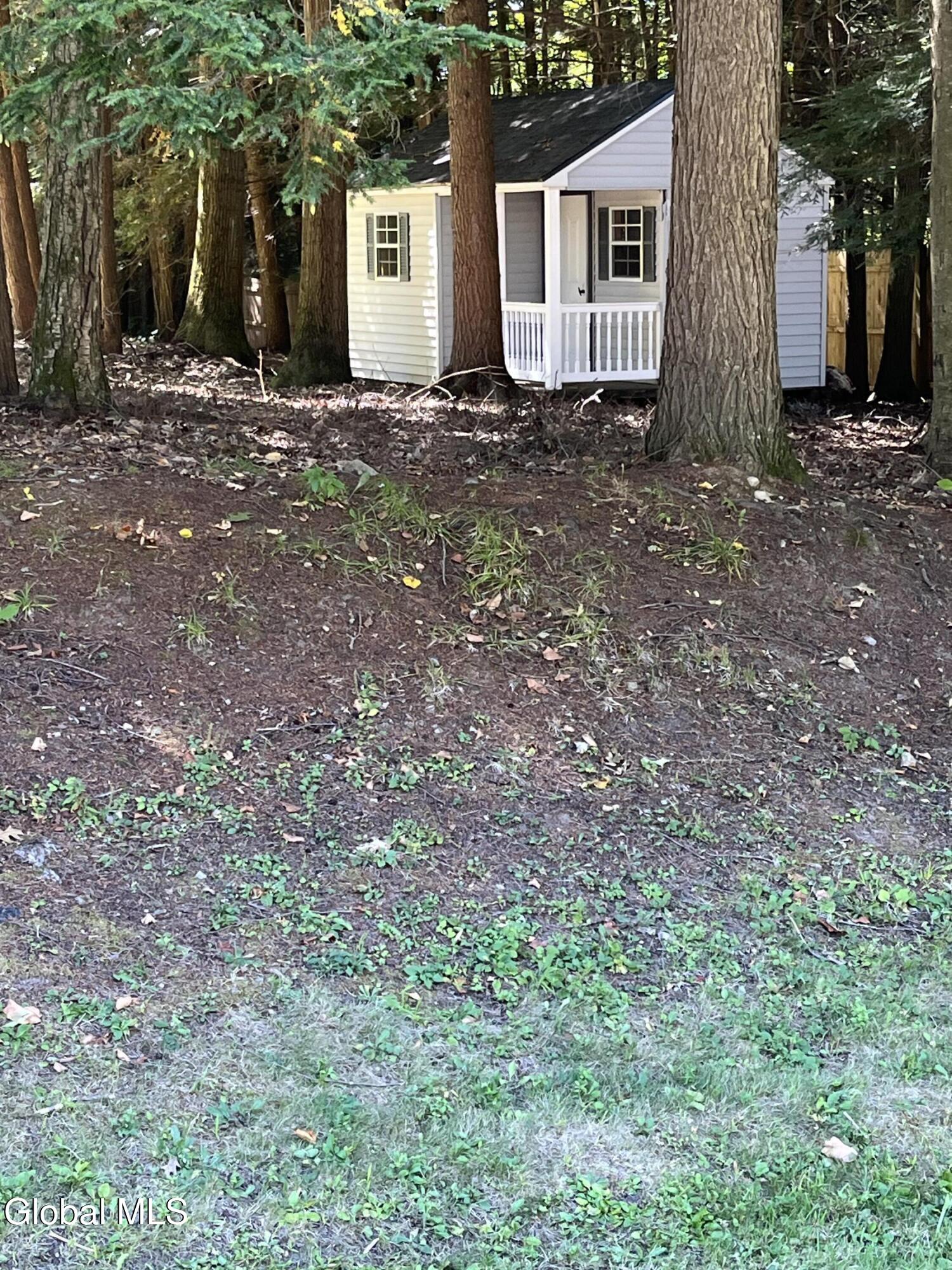 Greenfield Center, New York 12833, United States, 3 Bedrooms Bedrooms, ,2 BathroomsBathrooms,Residential,Pending,202886