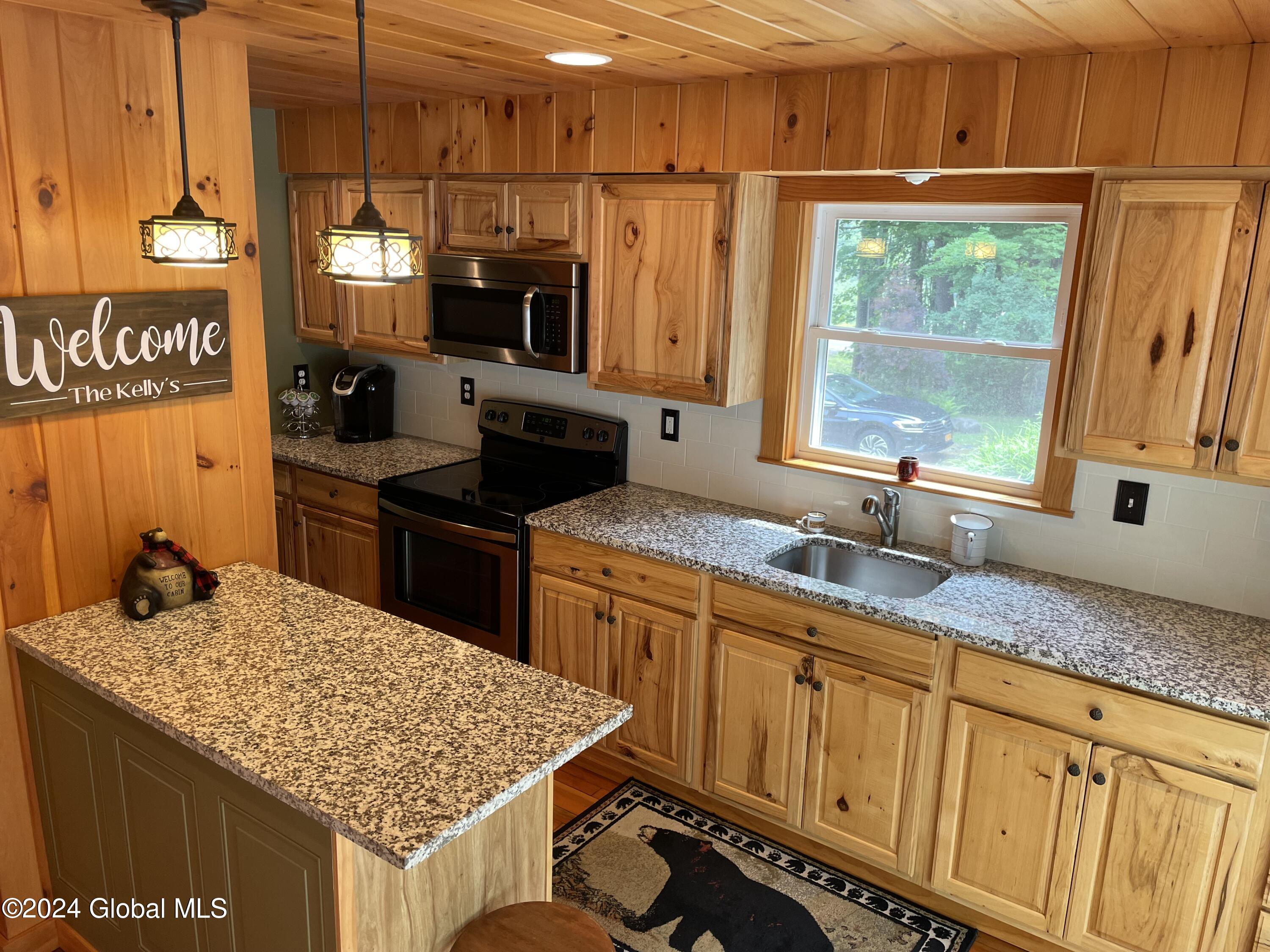166 Finkle Road, Bolton Landing, New York image 11