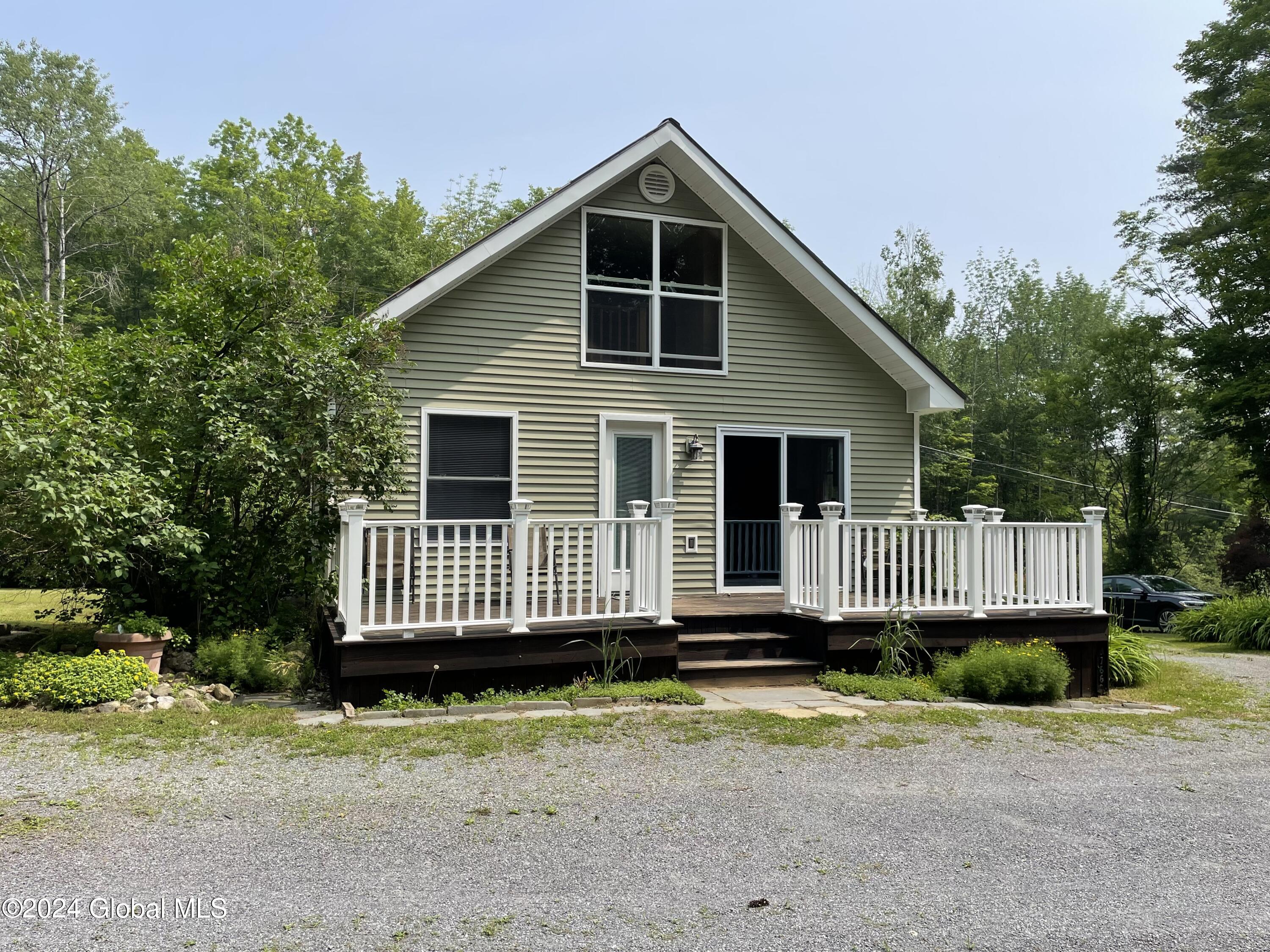 166 Finkle Road, Bolton Landing, New York image 3