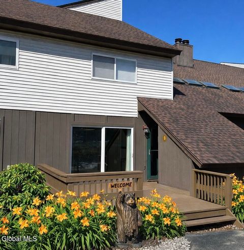 Condo For Sale - 11 S Overlook Lane #UNIT B<br/> Warren County, Chestertown, NY 12817
