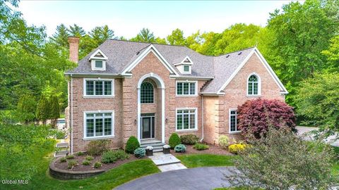 Homes For Sale - 7 Towline Lane<br/> Clifton Park, NY 12065