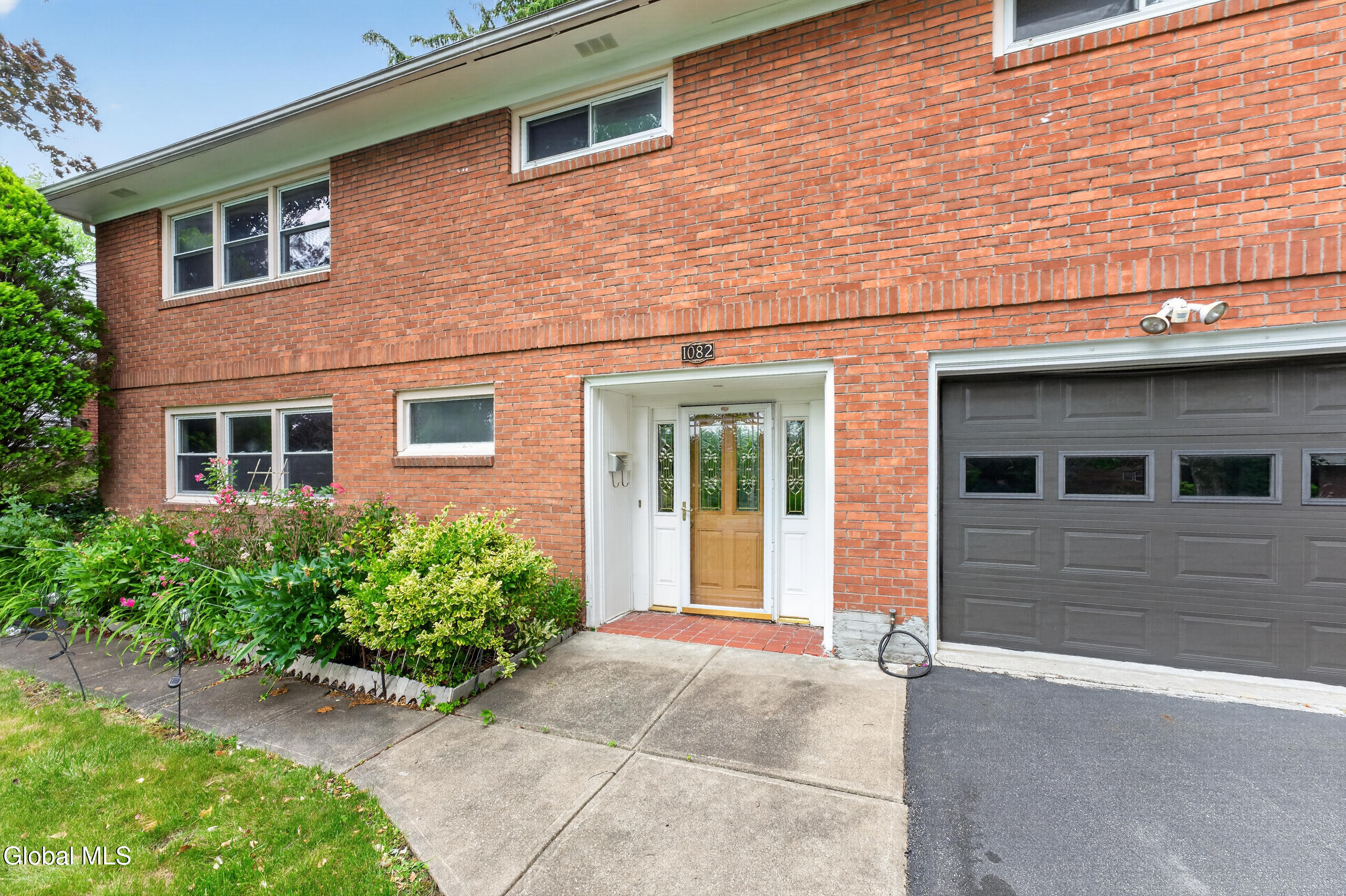 1082 Cornelius Avenue