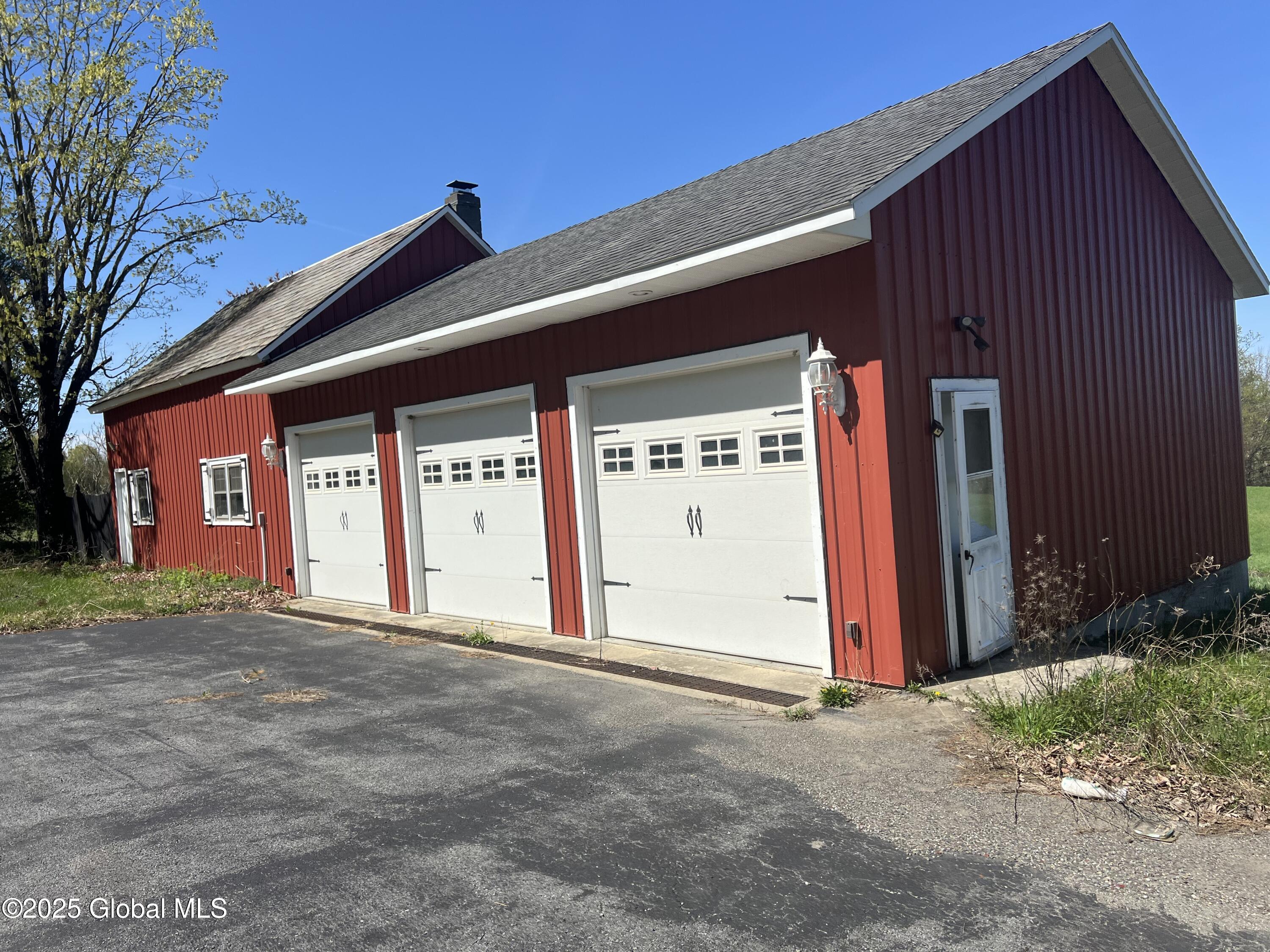 2299 Coach Road, Argyle, New York image 2