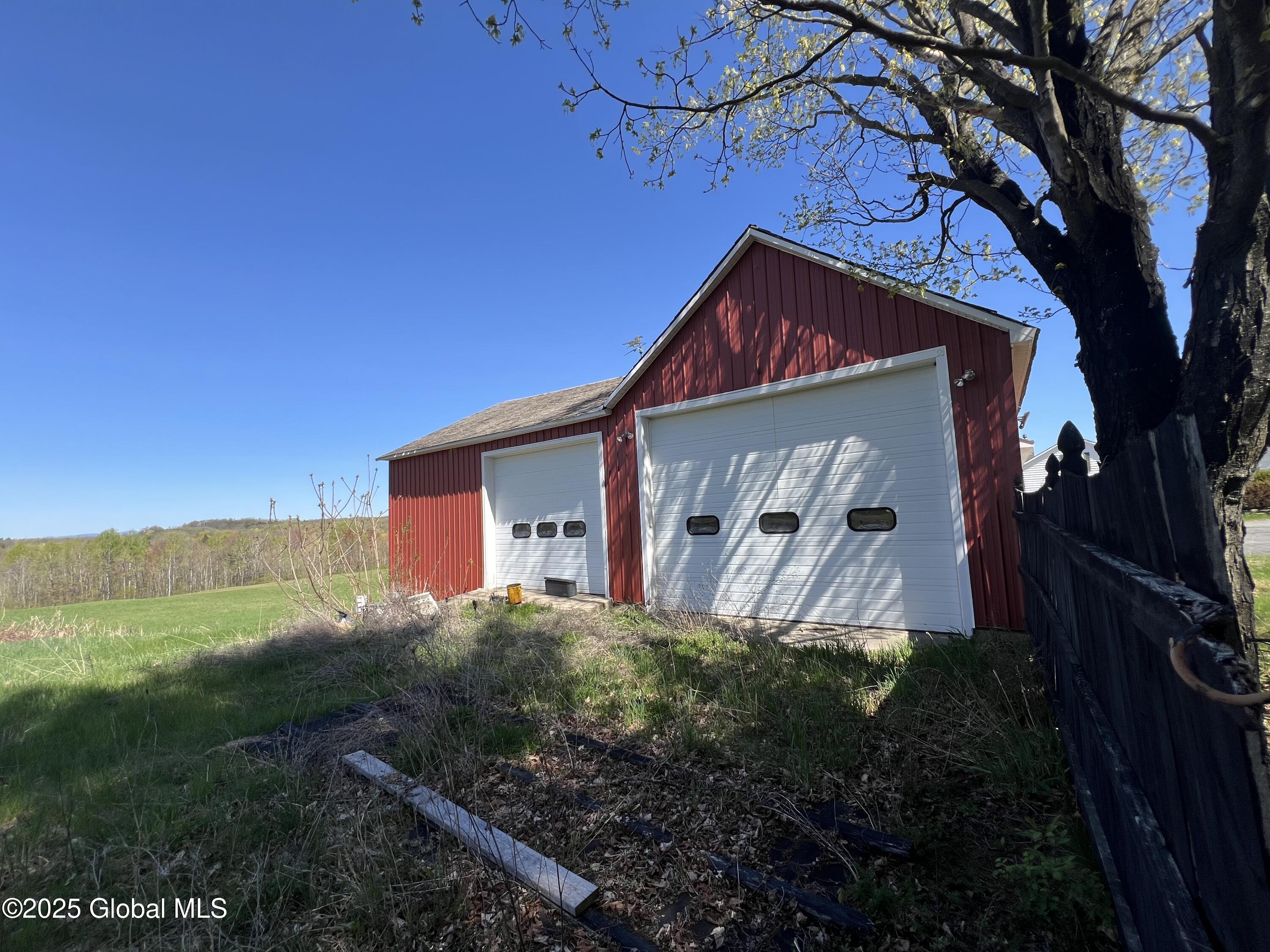 2299 Coach Road, Argyle, New York image 4