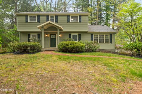 Homes For Sale - 17 Belmonte Lane<br/> Clifton Park, NY 12065