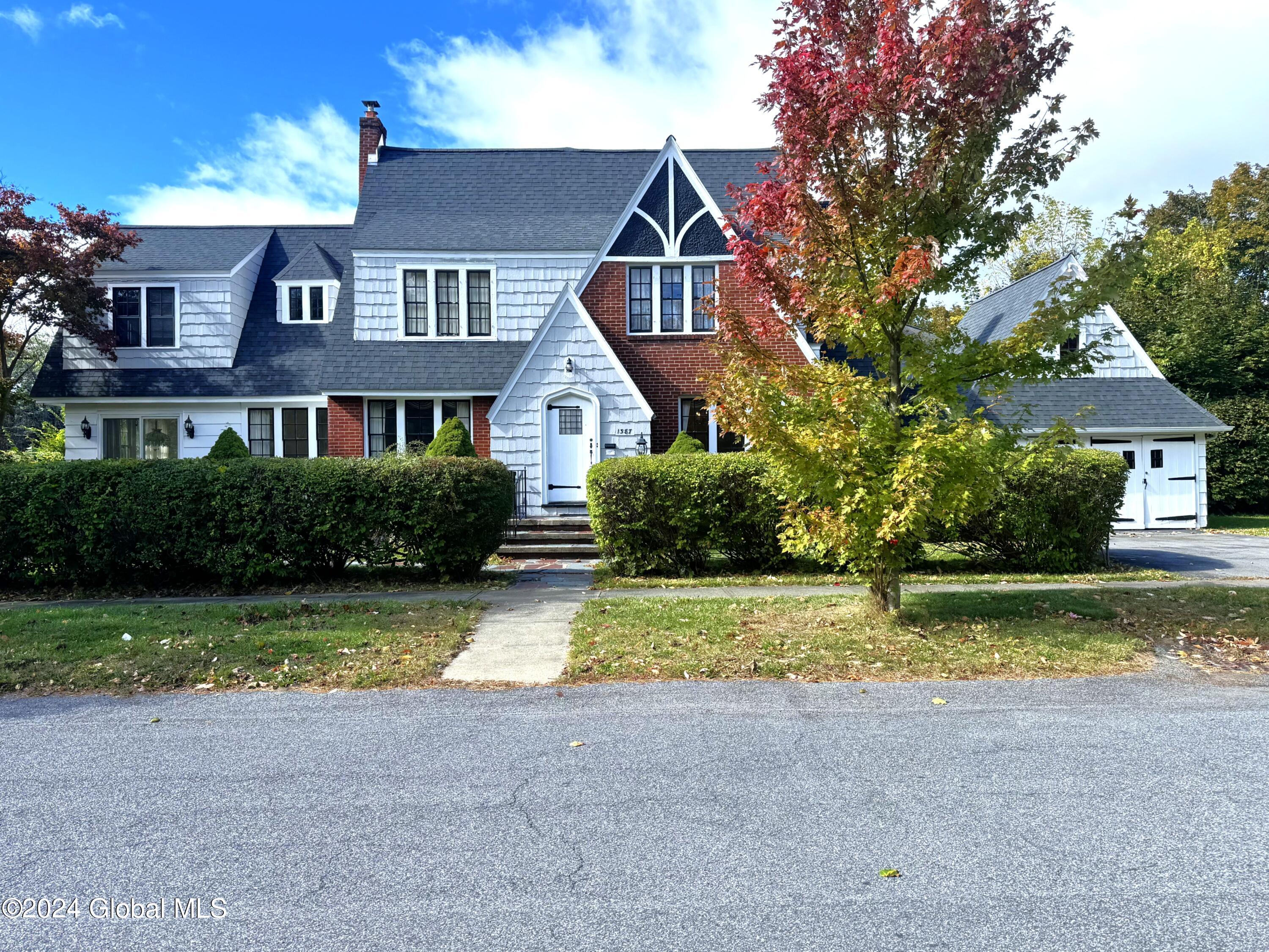 1387 Keyes Ave Avenue, Niskayuna, New York image 1