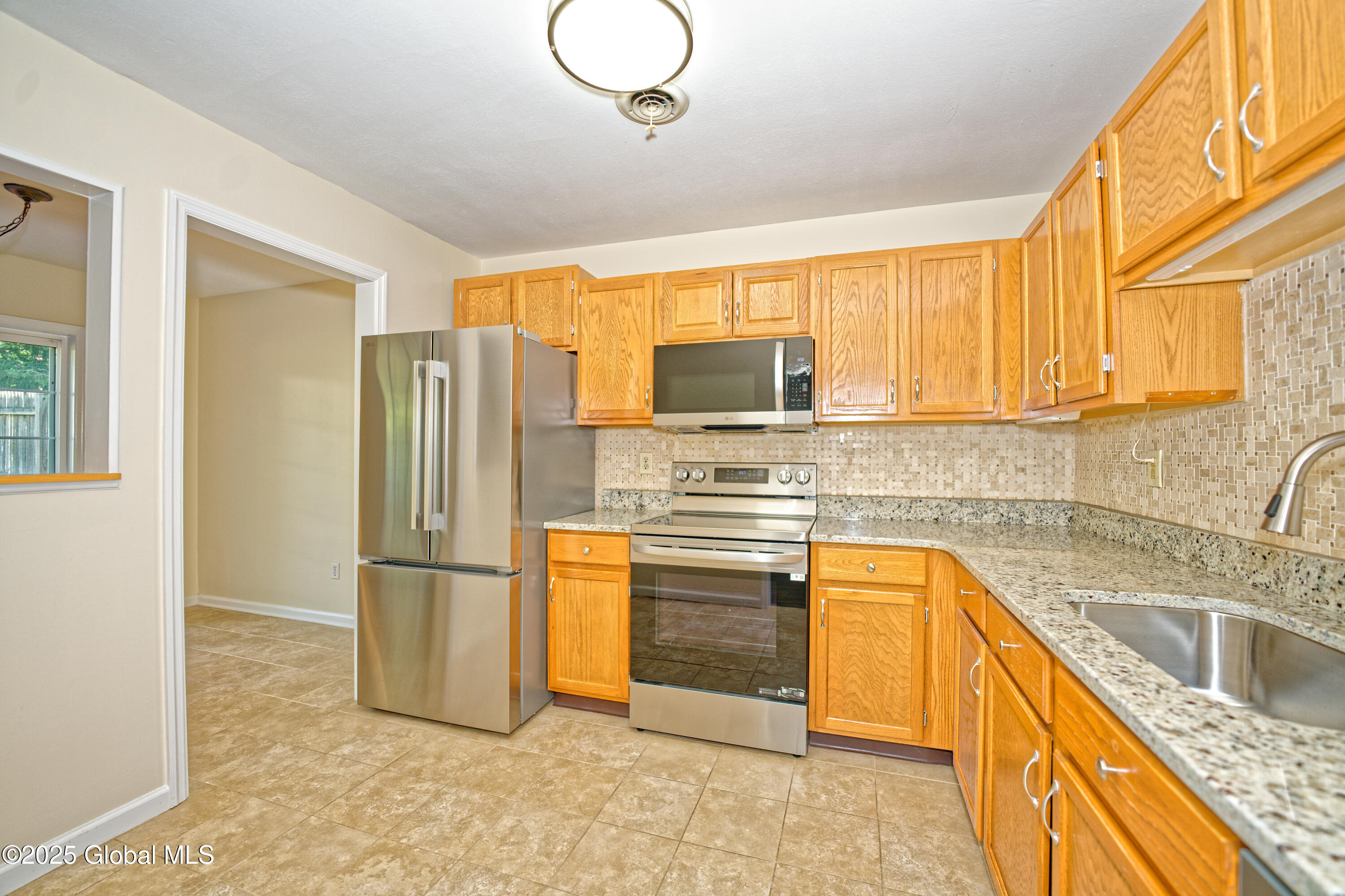 5 Bridgewood Lane