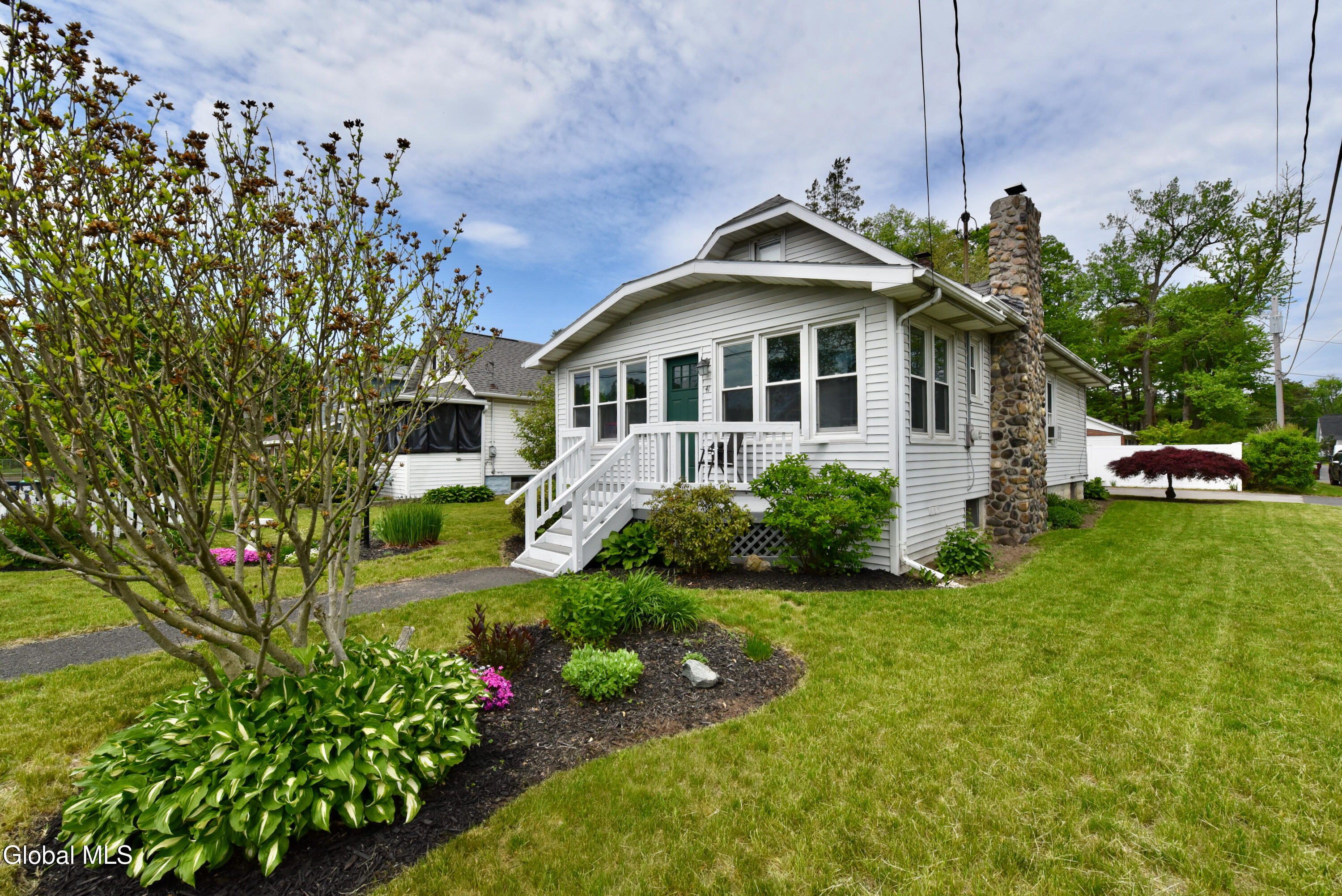 41 Van Buren Avenue