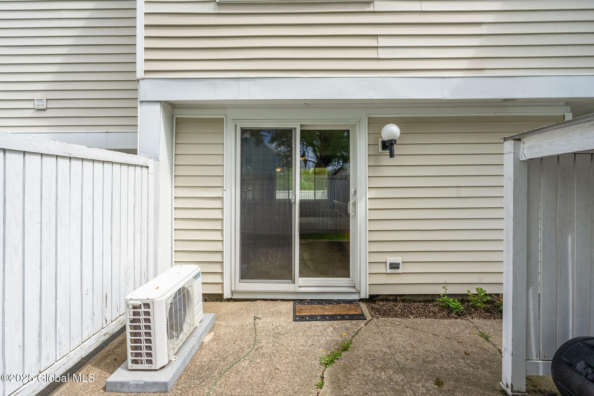 2403 S Rockport Court, East Greenbush, New York image 27