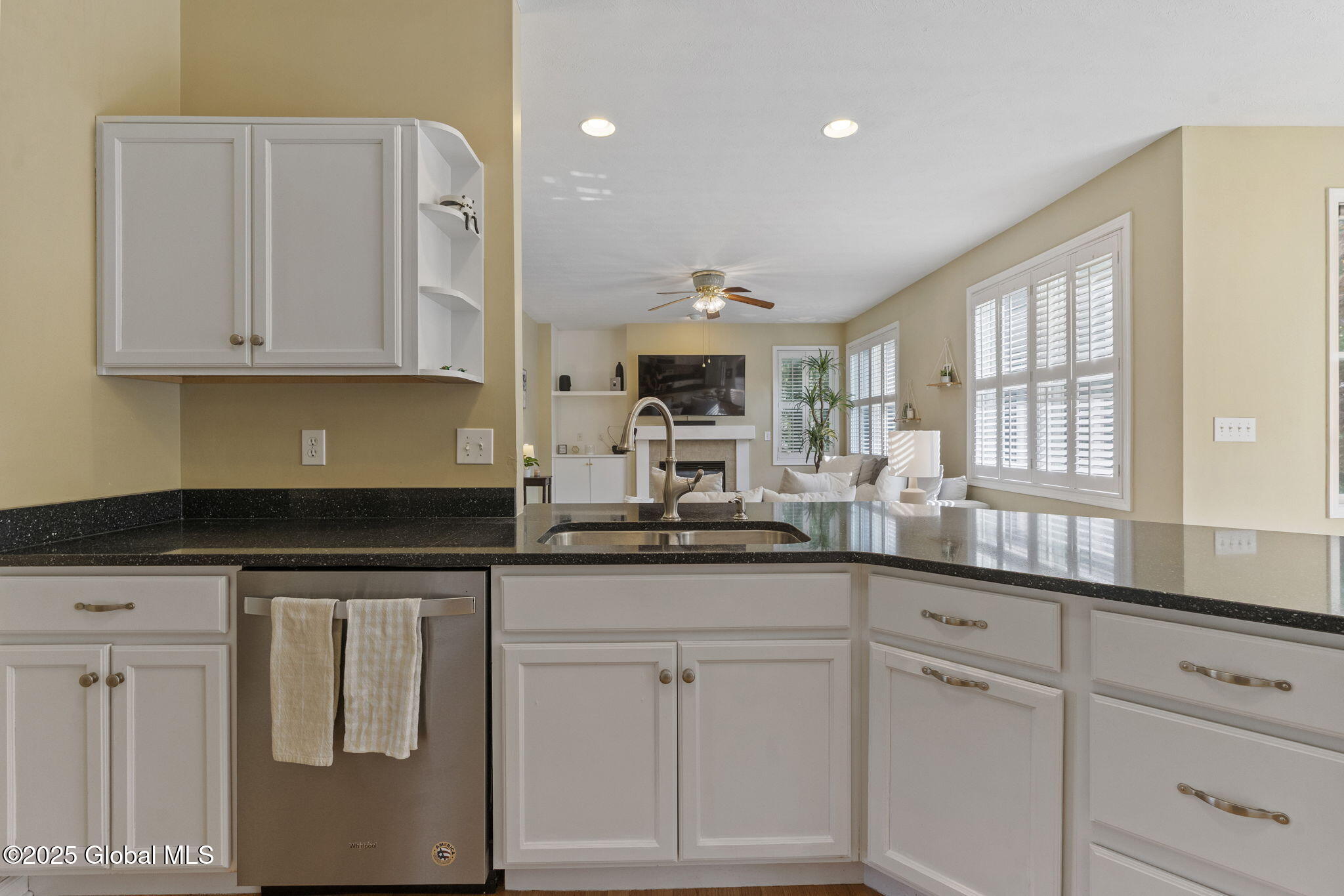 28 Sterling Heights Drive, Clifton Park, New York image 10