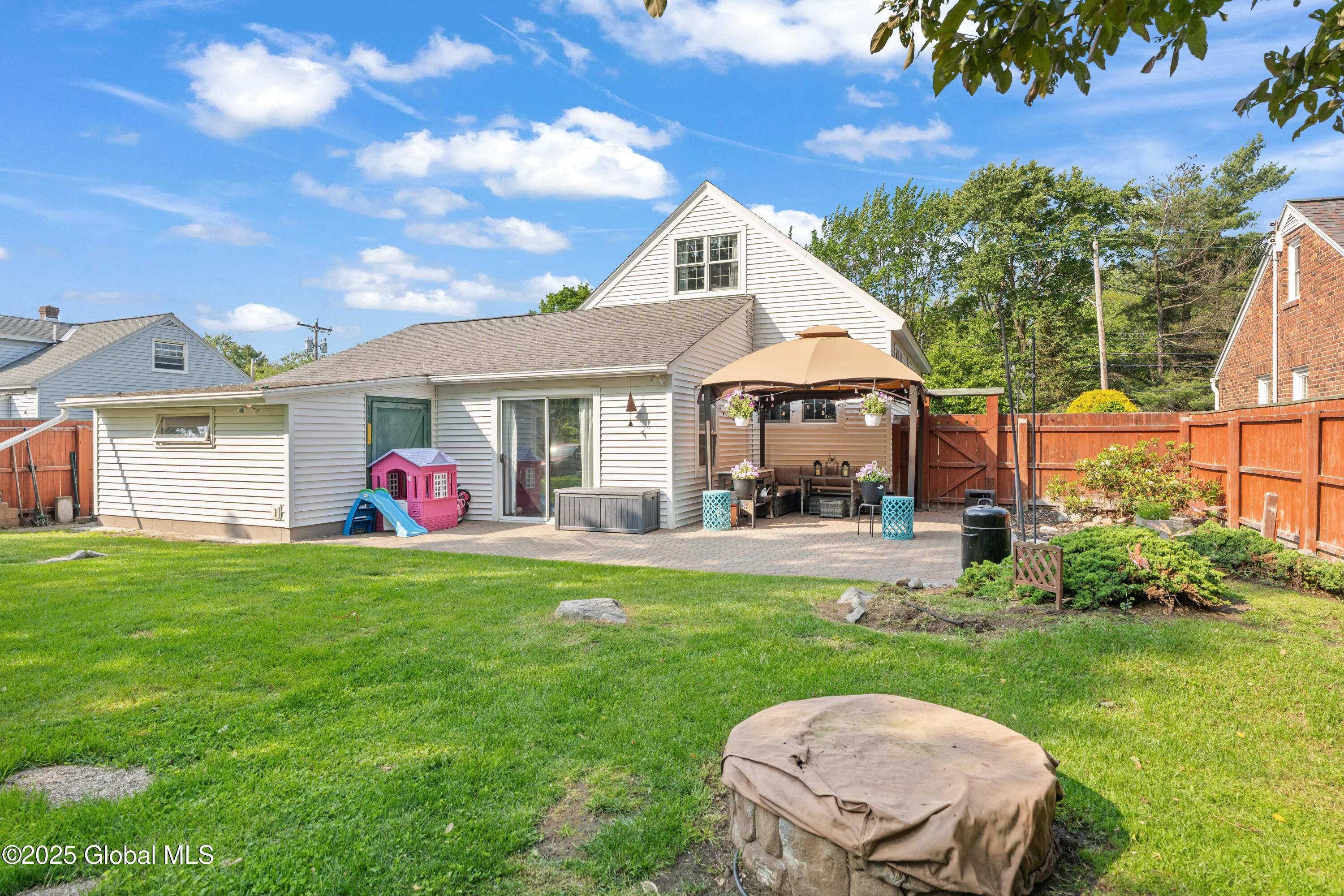 2400 Curry Road, Schenectady, New York image 27