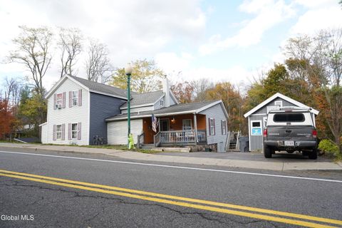 Photo of 552 Mountain Avenue, Purling, NY 12413 (MLS # 202528481) Photo of 552 Mountain Avenue, Purling, NY 12413 (MLS # 202528481)