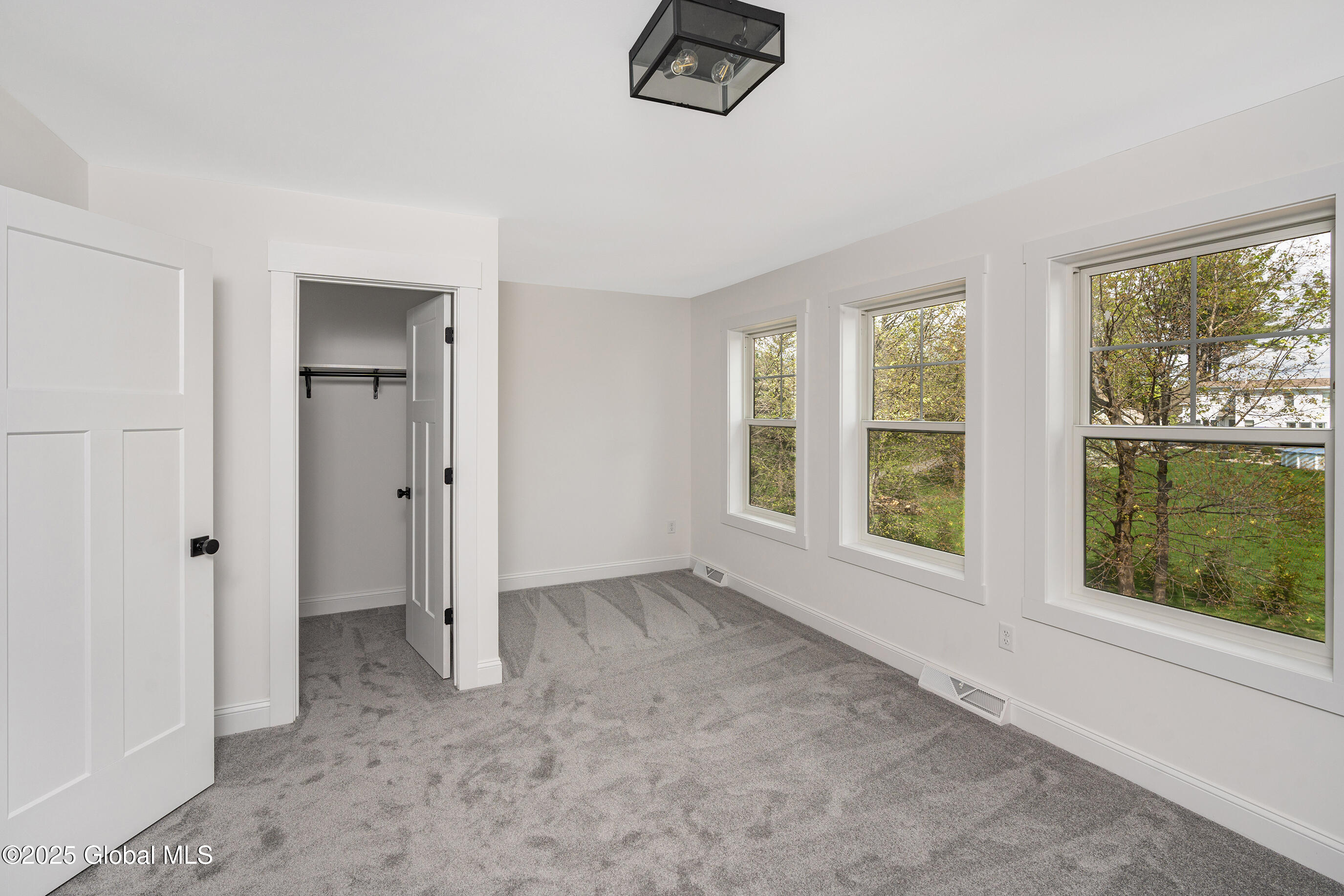 225 Pinewood Drive, Guilderland, New York image 39