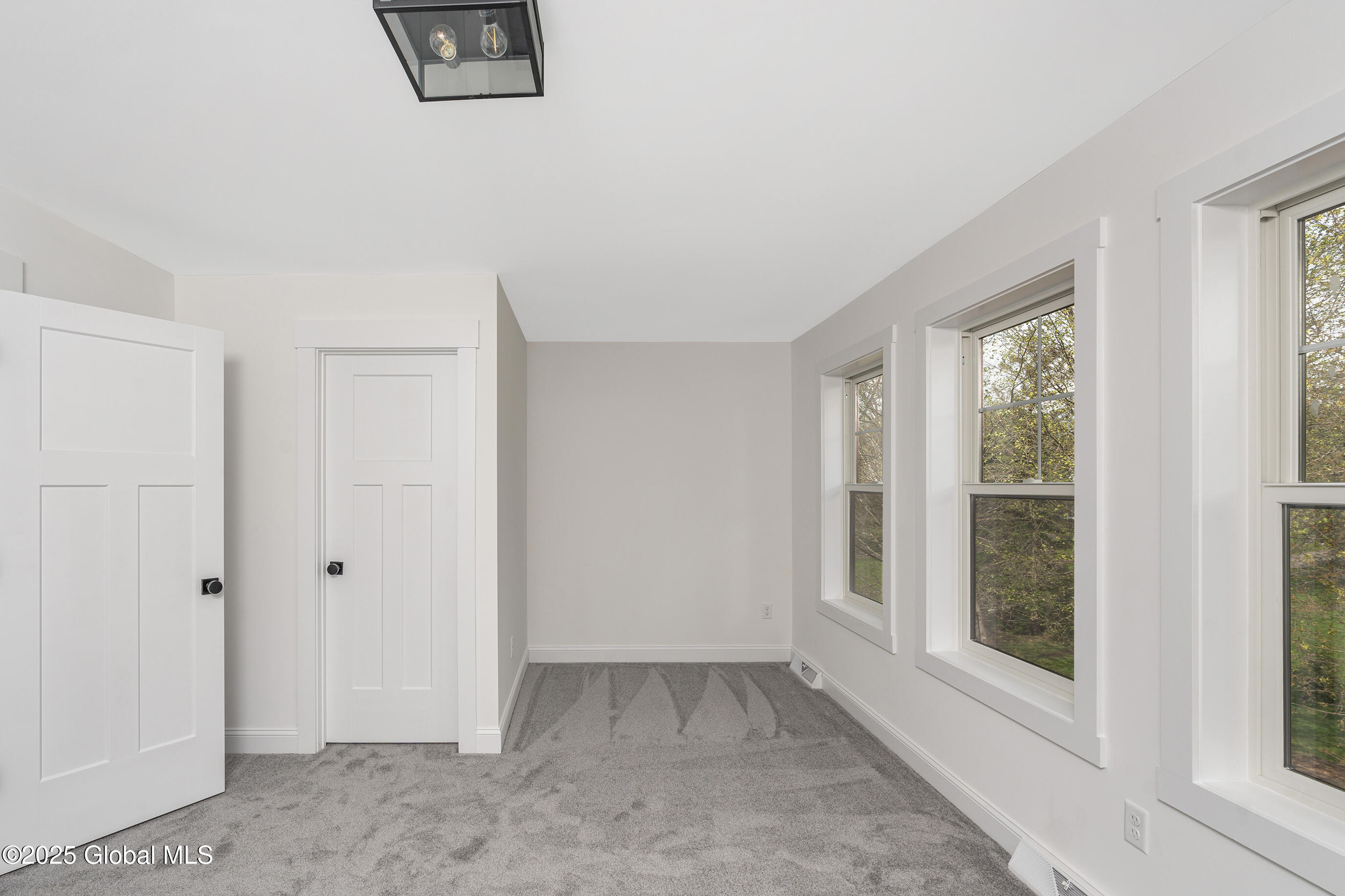 225 Pinewood Drive, Guilderland, New York image 41