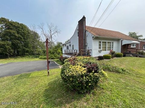 Photo of 21 Purtell Avenue, Latham, NY 12110 (MLS # 202615296)