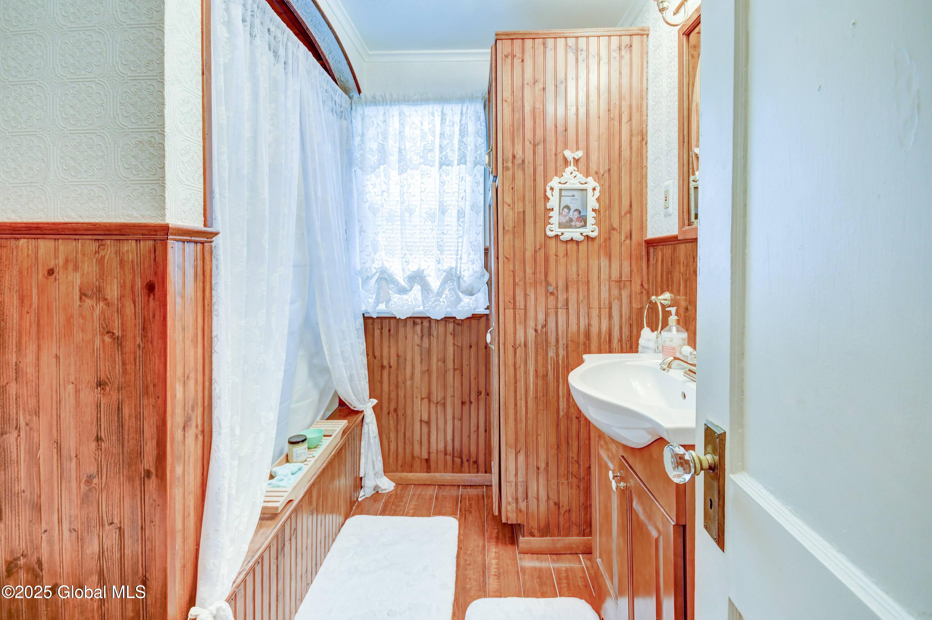 33 Monroe Street, Gloversville, New York image 34