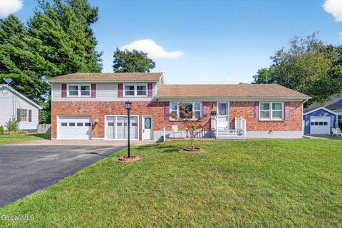 Photo of 161 Dahlia Street, Schenectady, NY 12306 (MLS # 202525519)