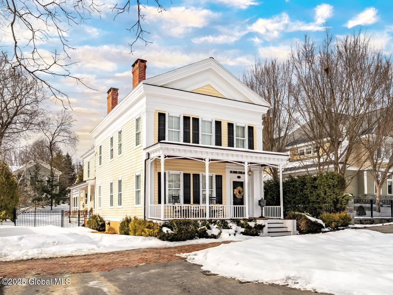 581 N Broadway, Saratoga Springs, New York image 1